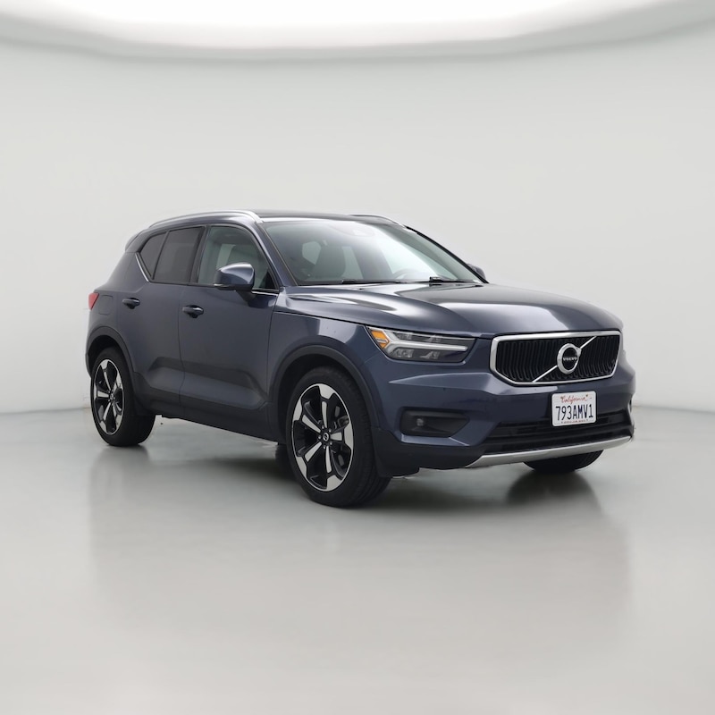 2021 Volvo XC40 T5 Momentum