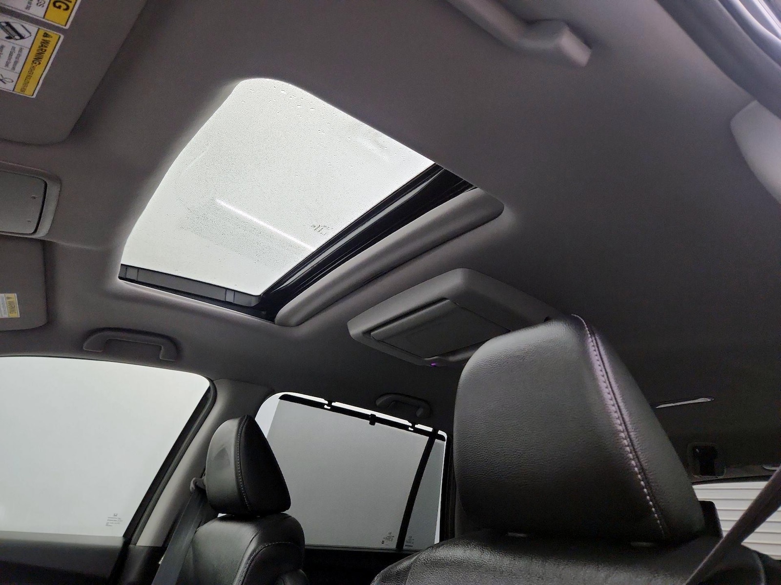 Sunroof(s) & Overhead Airbags