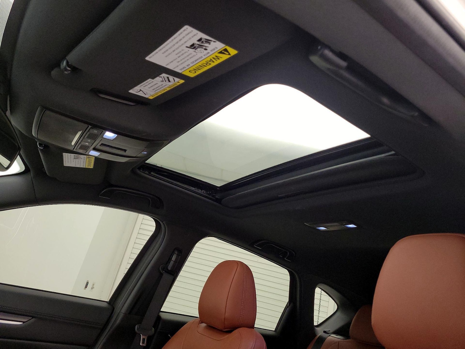 Sunroof(s) & Overhead Airbags