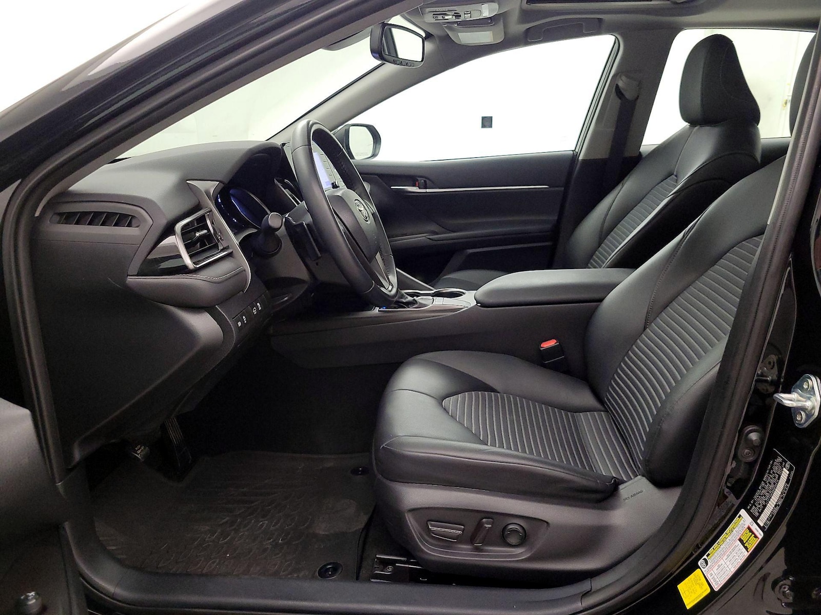 Power Seat(s) & Side Airbags