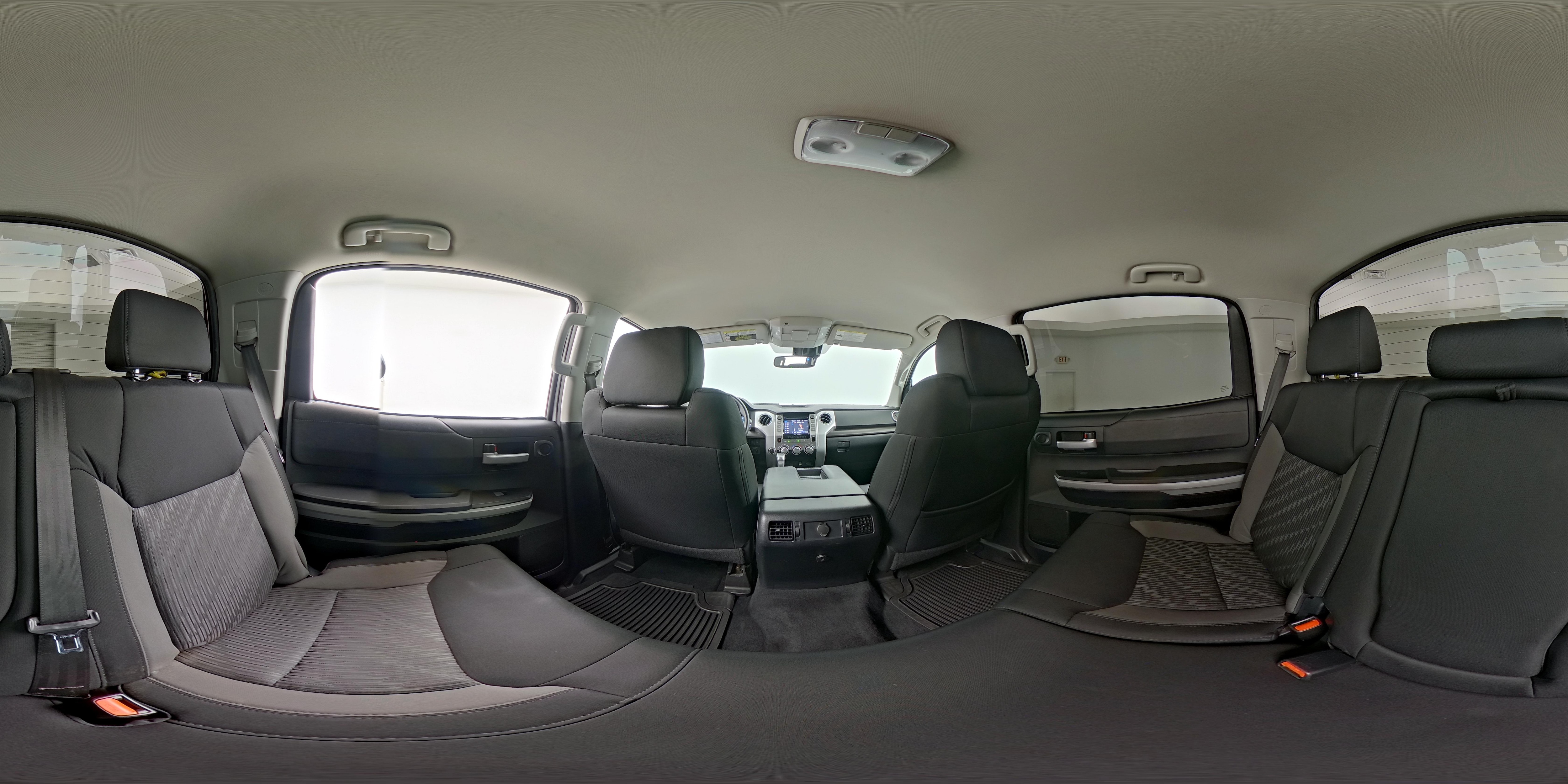 2018 Toyota Tundra SR5 - Photo 25