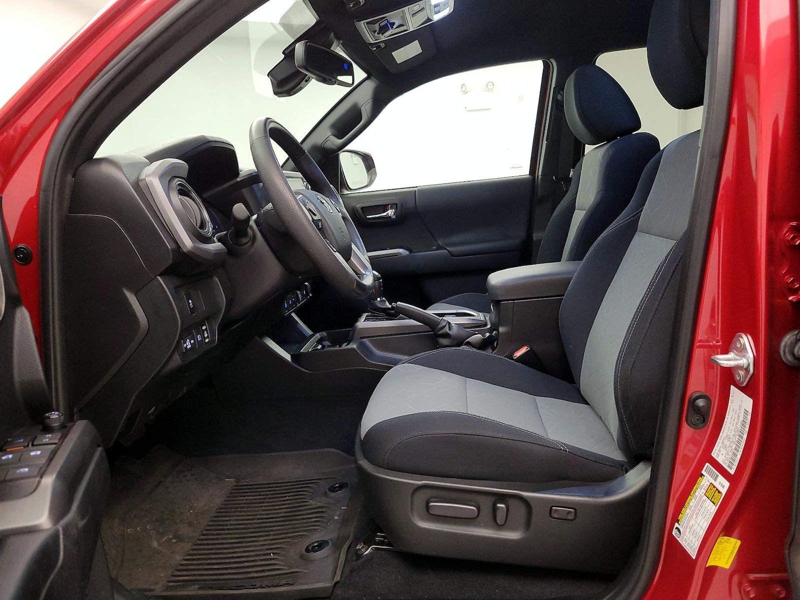 Power Seat(s) & Side Airbags