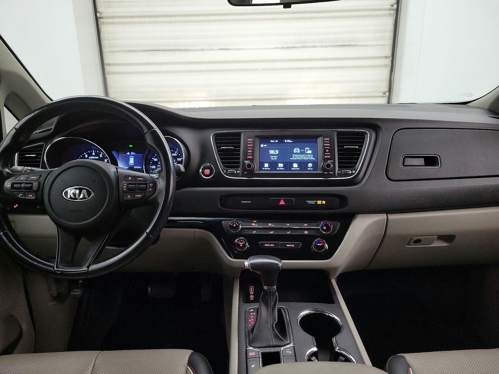 Apple CarPlay® & Android Auto™