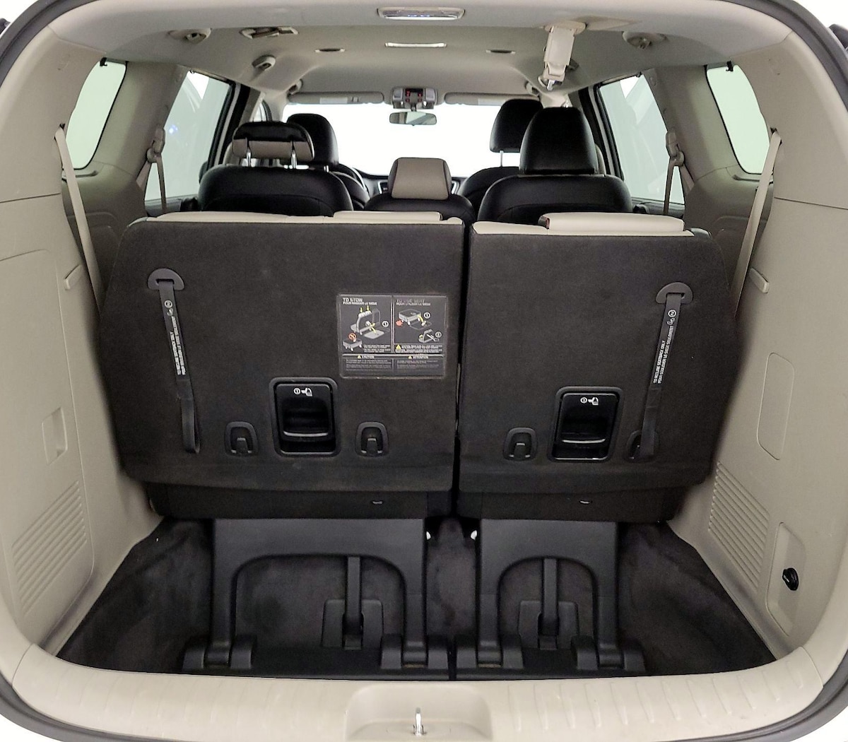Trunk/Cargo (Seats Up)