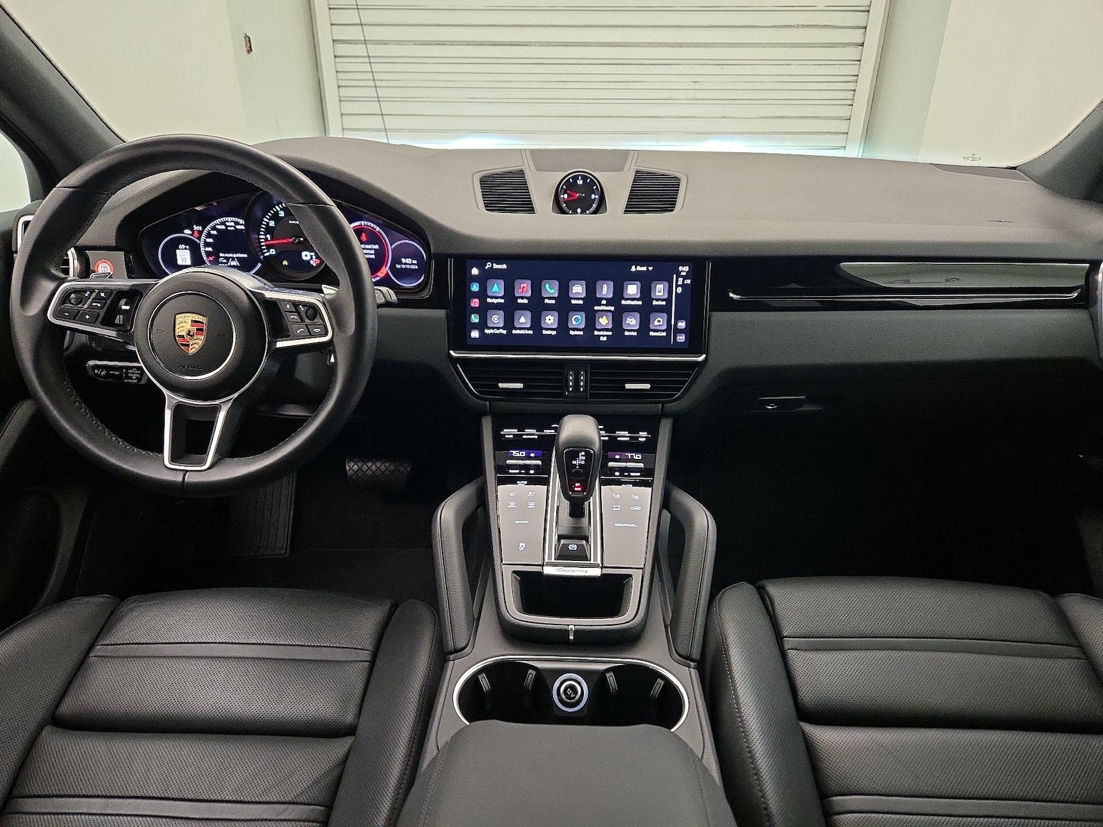 Apple CarPlay® & Android Auto™