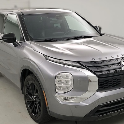 2022 Mitsubishi Outlander Black Edition