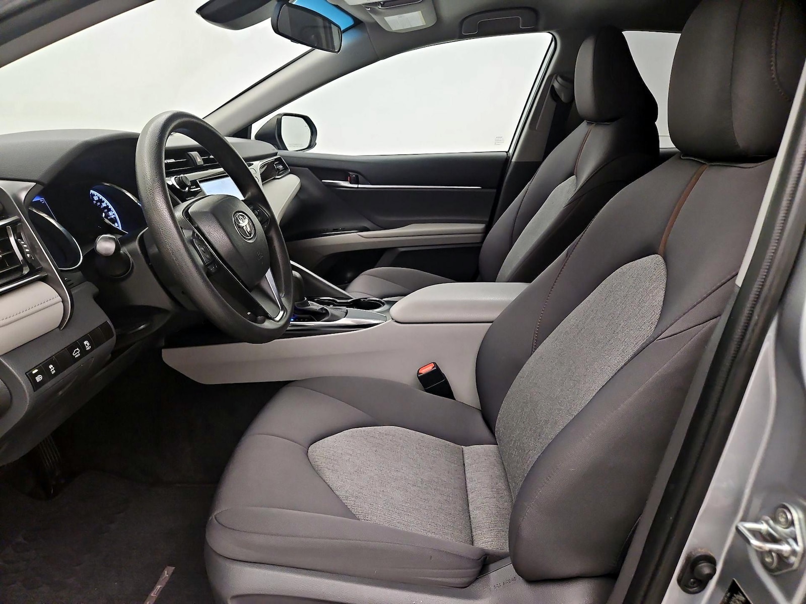 Power Seat(s) & Side Airbags