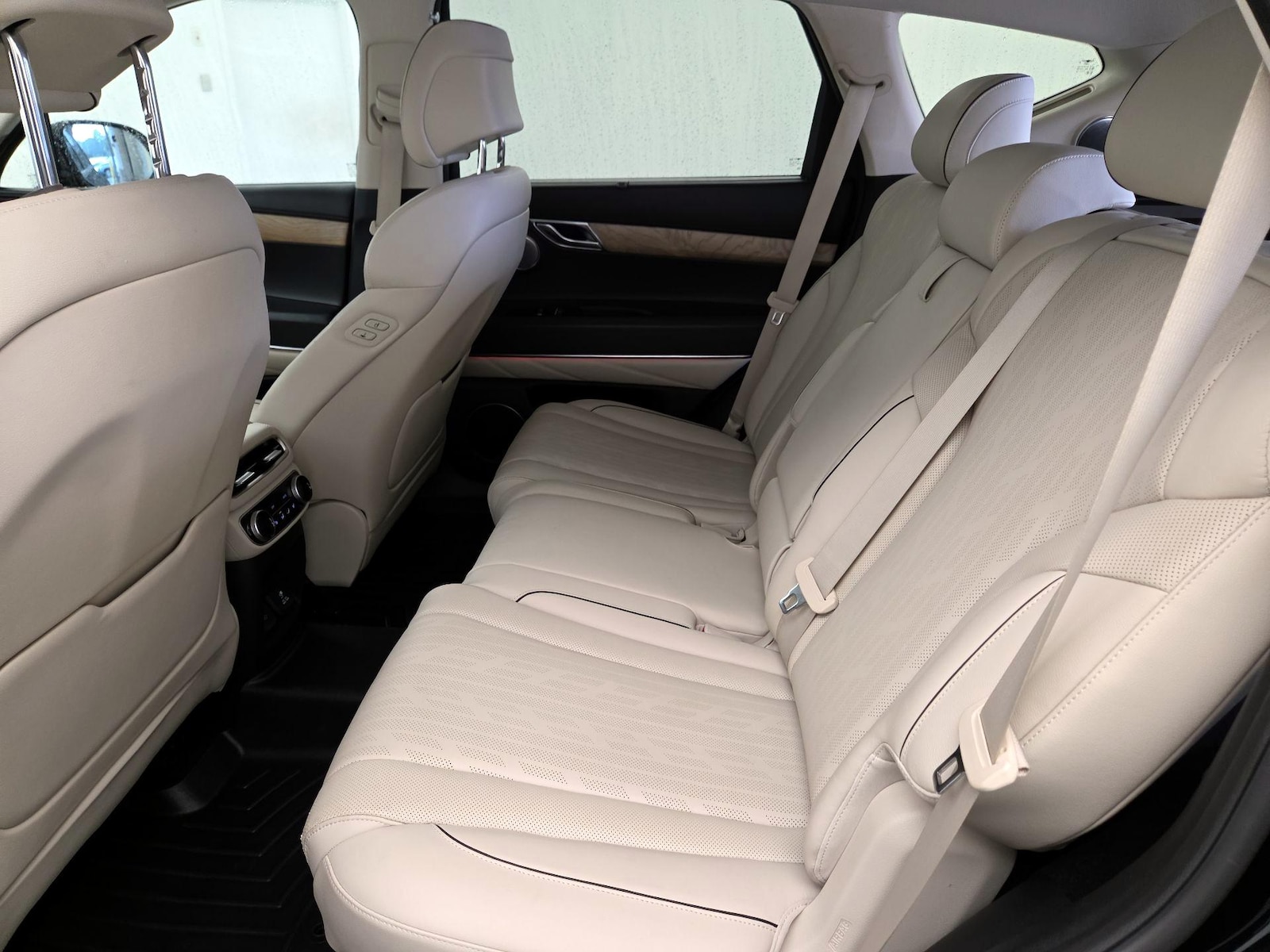 Rear Air Conditioning