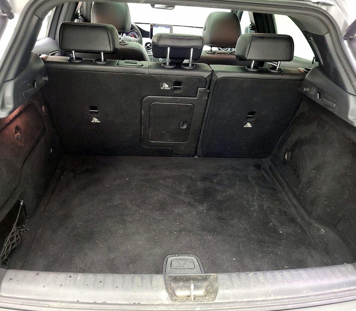 Trunk/Cargo (Seats Up)