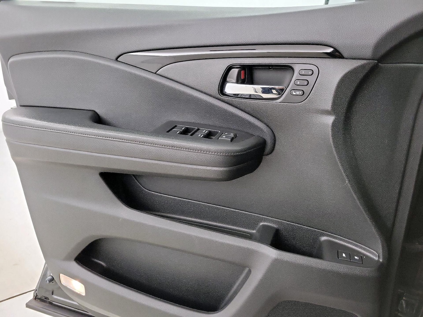 2020 Honda Pilot Touring - Photo 13