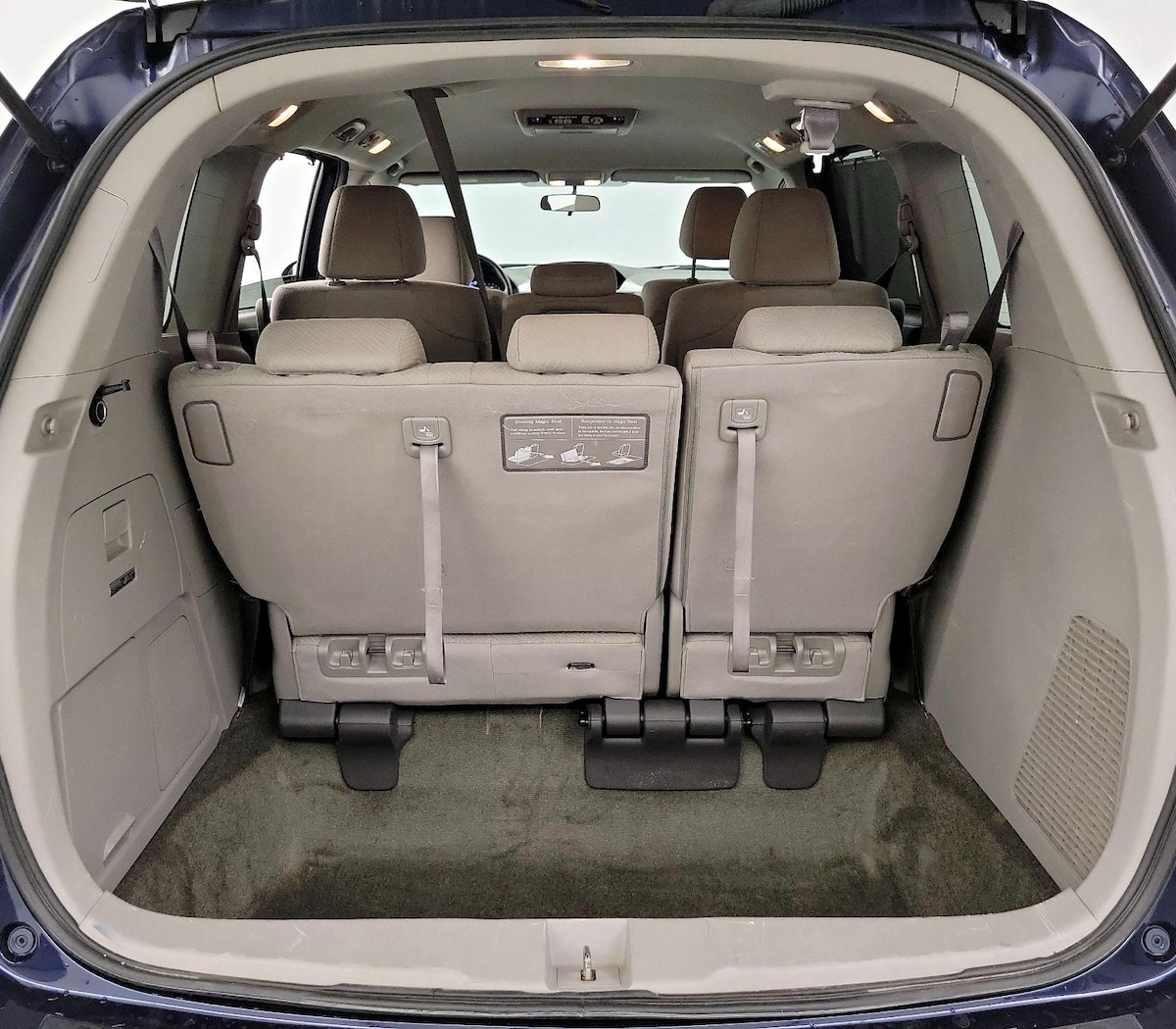 Trunk/Cargo (Seats Up)