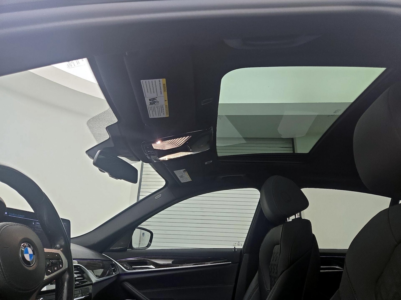 Sunroof(s) & Overhead Airbags