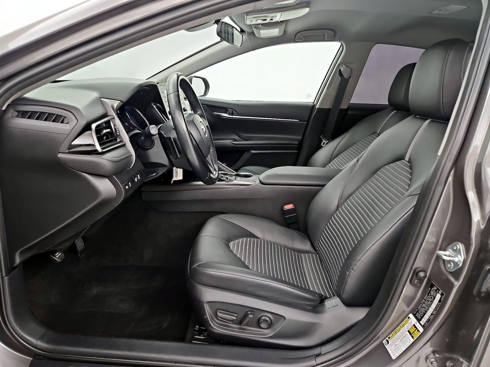 Power Seat(s) & Side Airbags