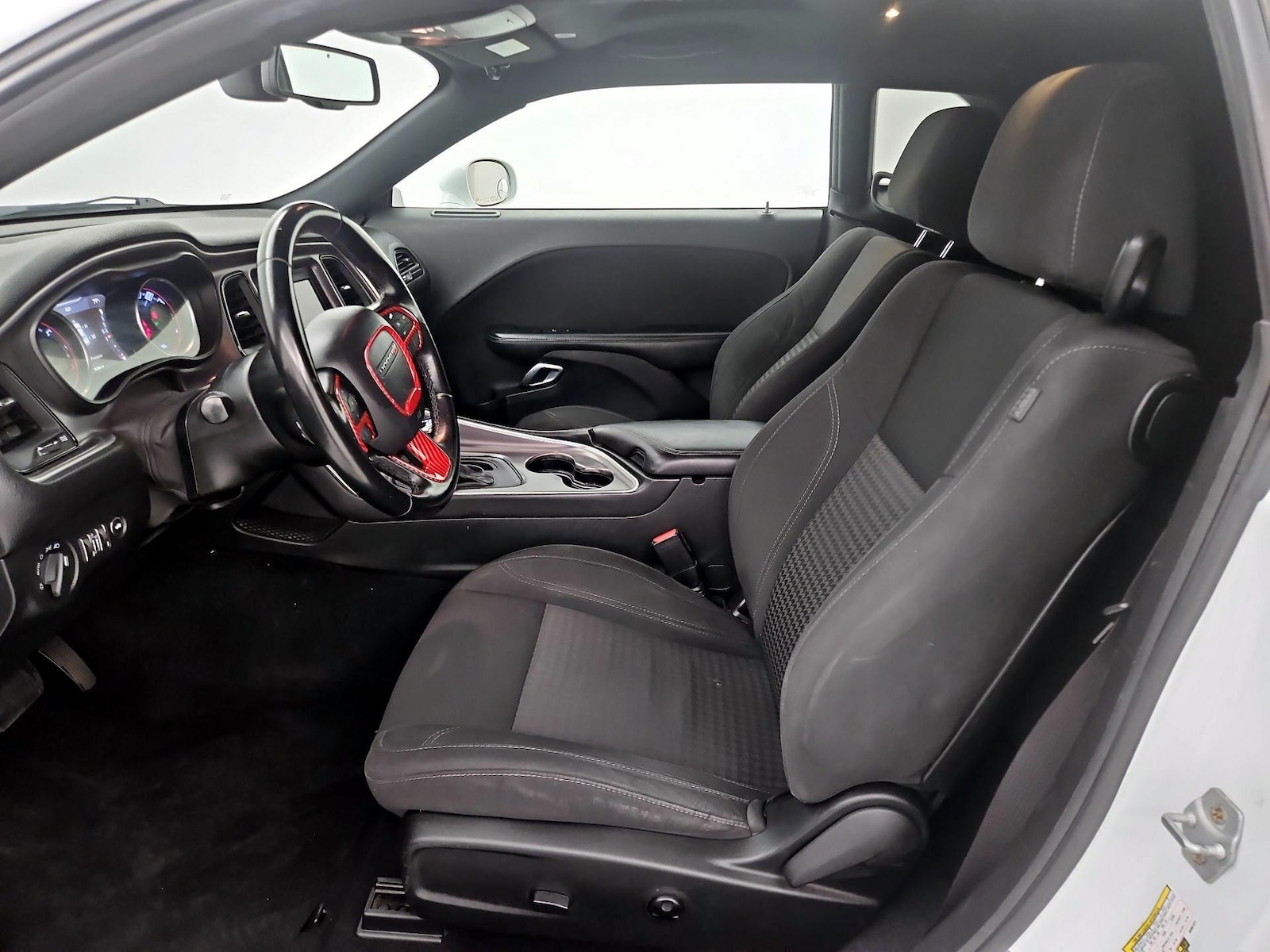Power Seat(s) & Side Airbags