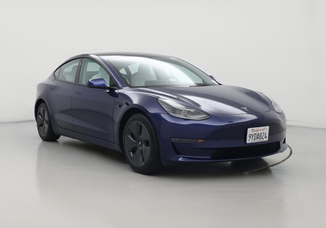 2021 Tesla Model 3 Standard Range Plus in Blue — CarMax photo