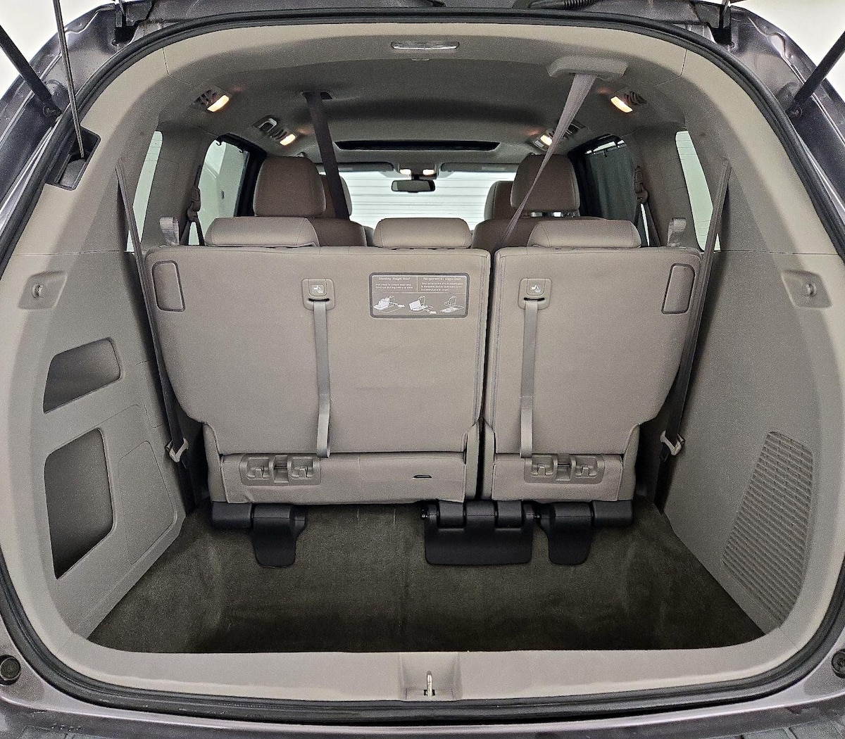 Trunk/Cargo (Seats Up)