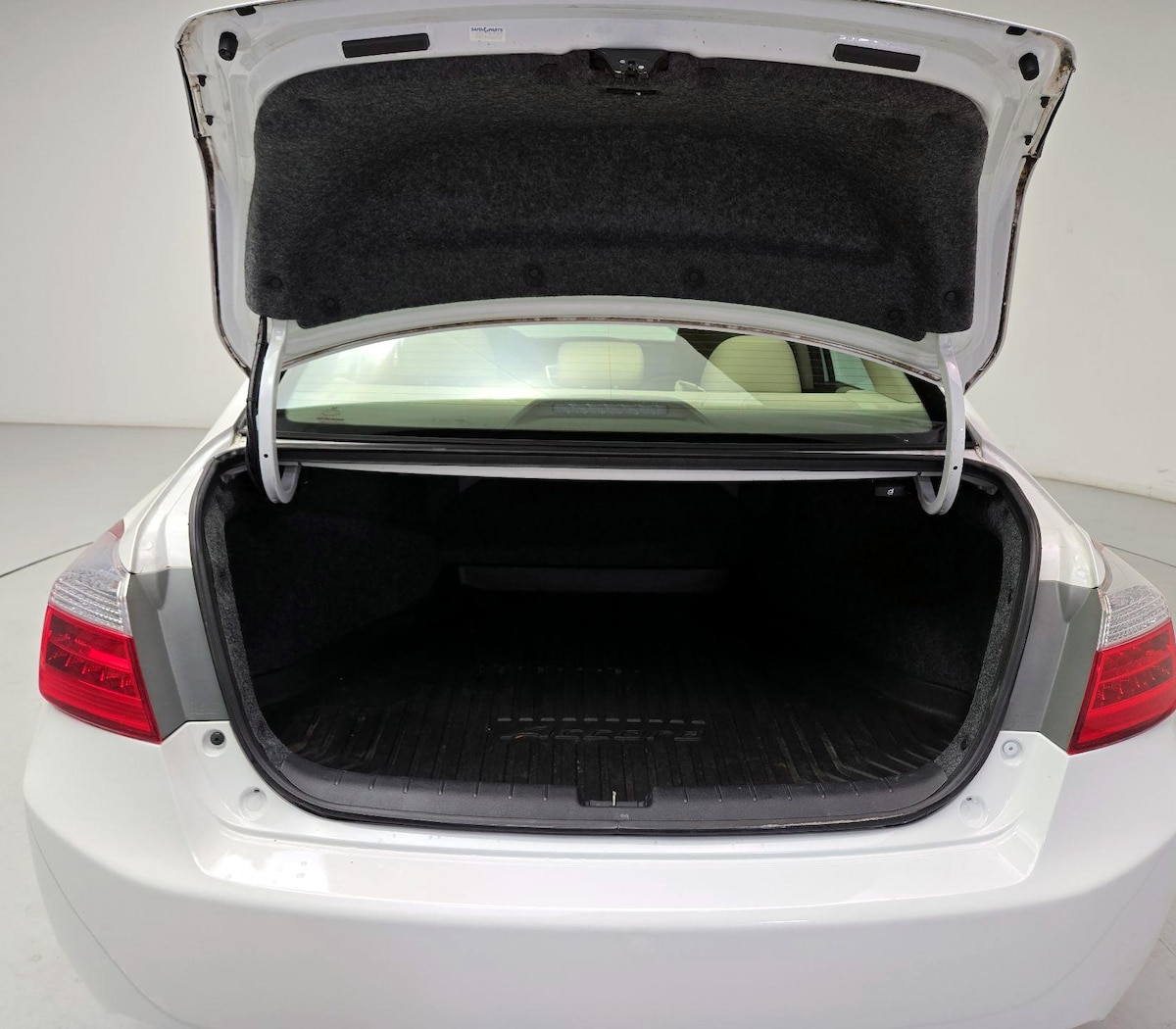 Trunk/Cargo (Seats Up)