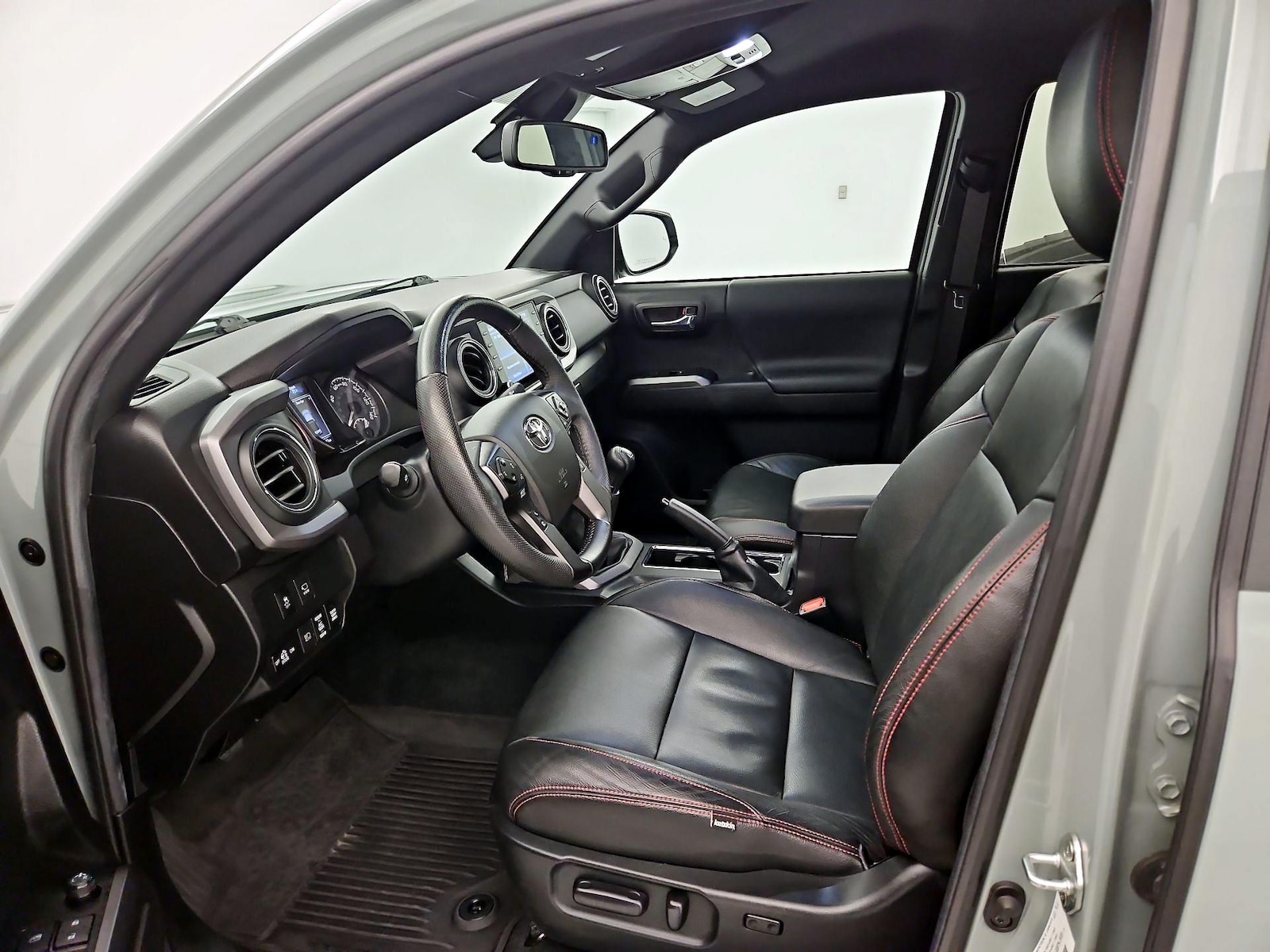 Power Seat(s) & Side Airbags