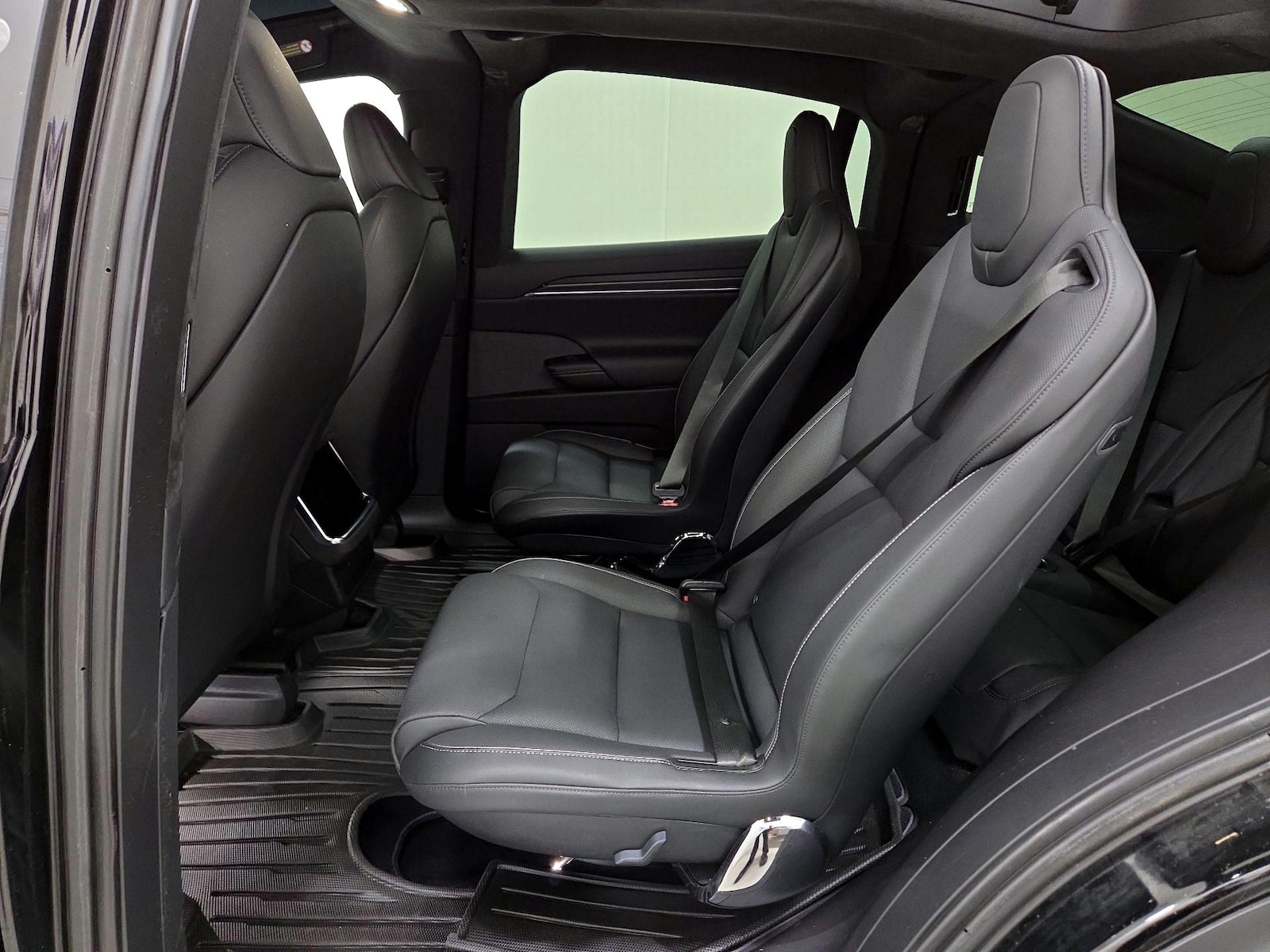 Rear Air Conditioning