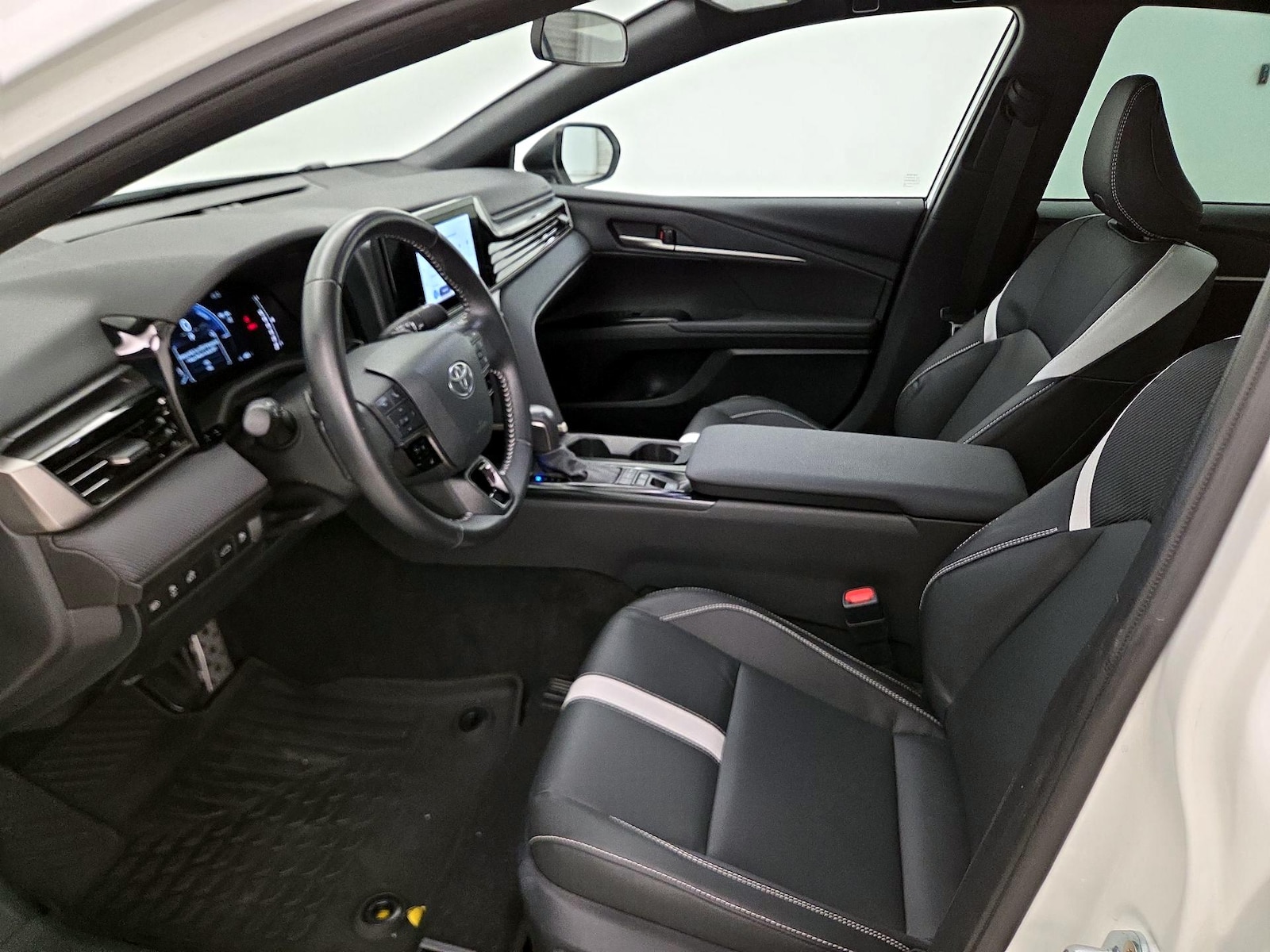 Power Seat(s) & Side Airbags