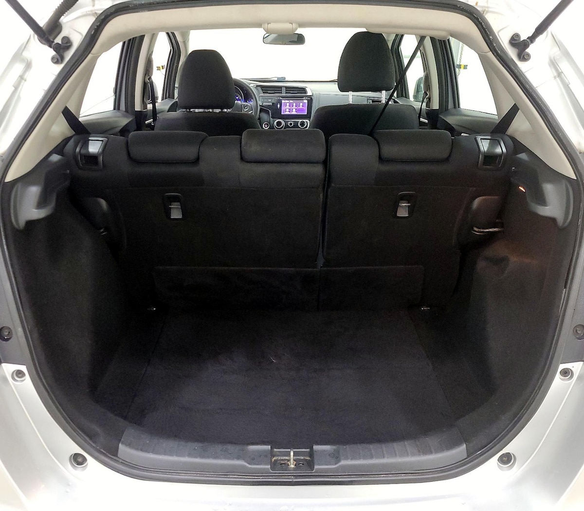 Trunk/Cargo (Seats Up)