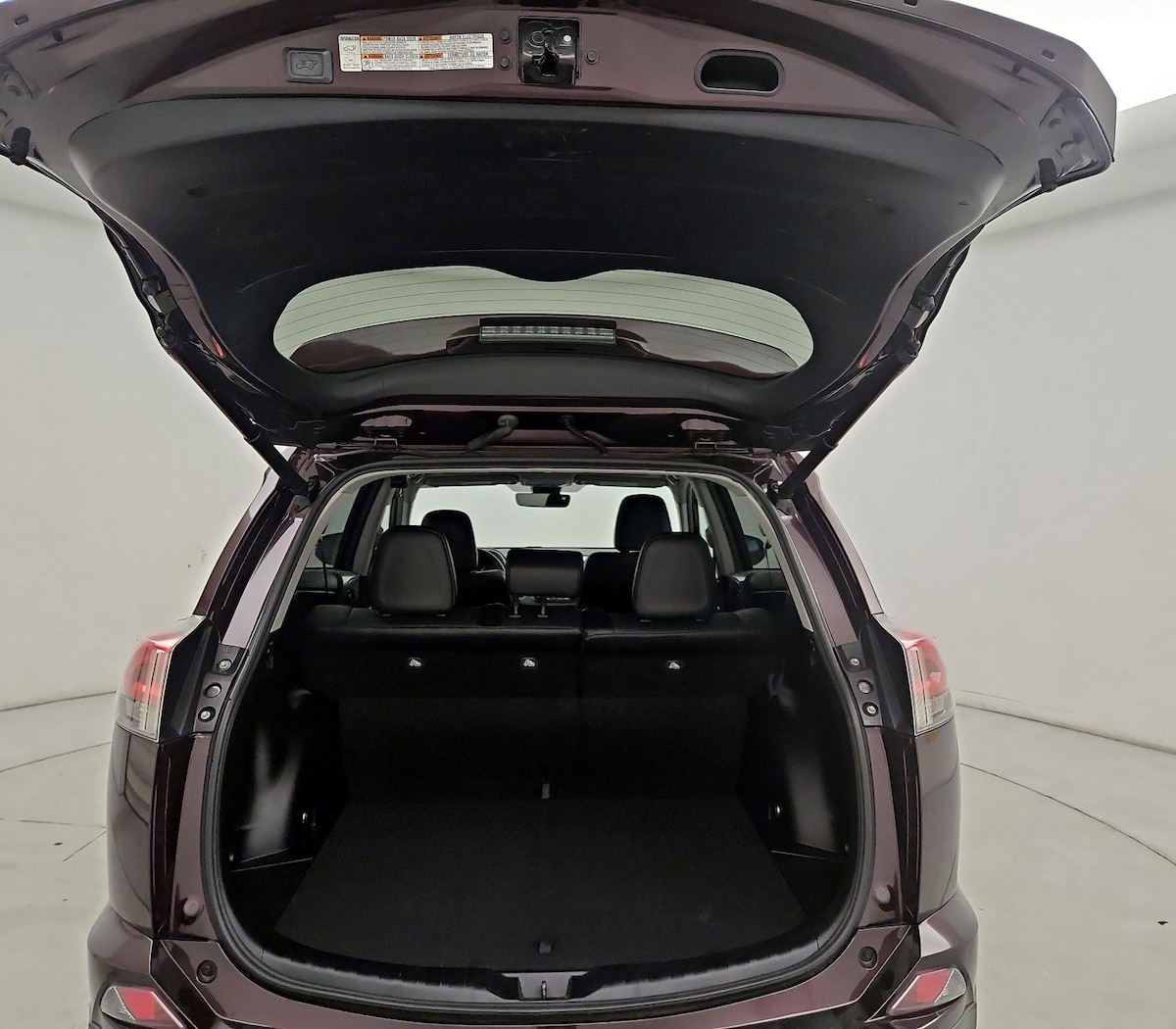 Trunk/Cargo (Seats Up)