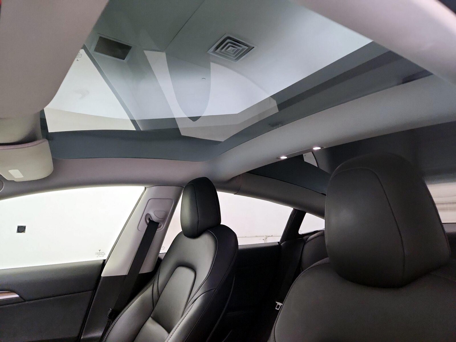 Skylight(s) & Overhead Airbags