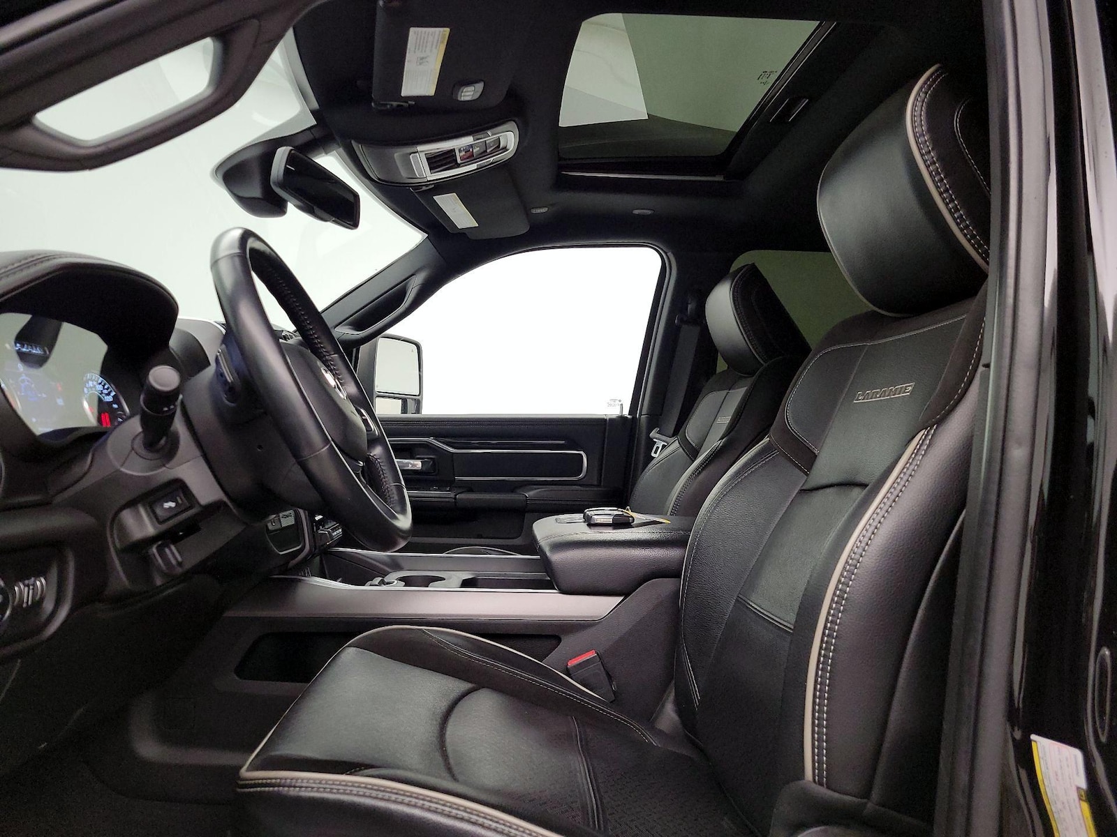 Sunroof(s) & Overhead Airbags