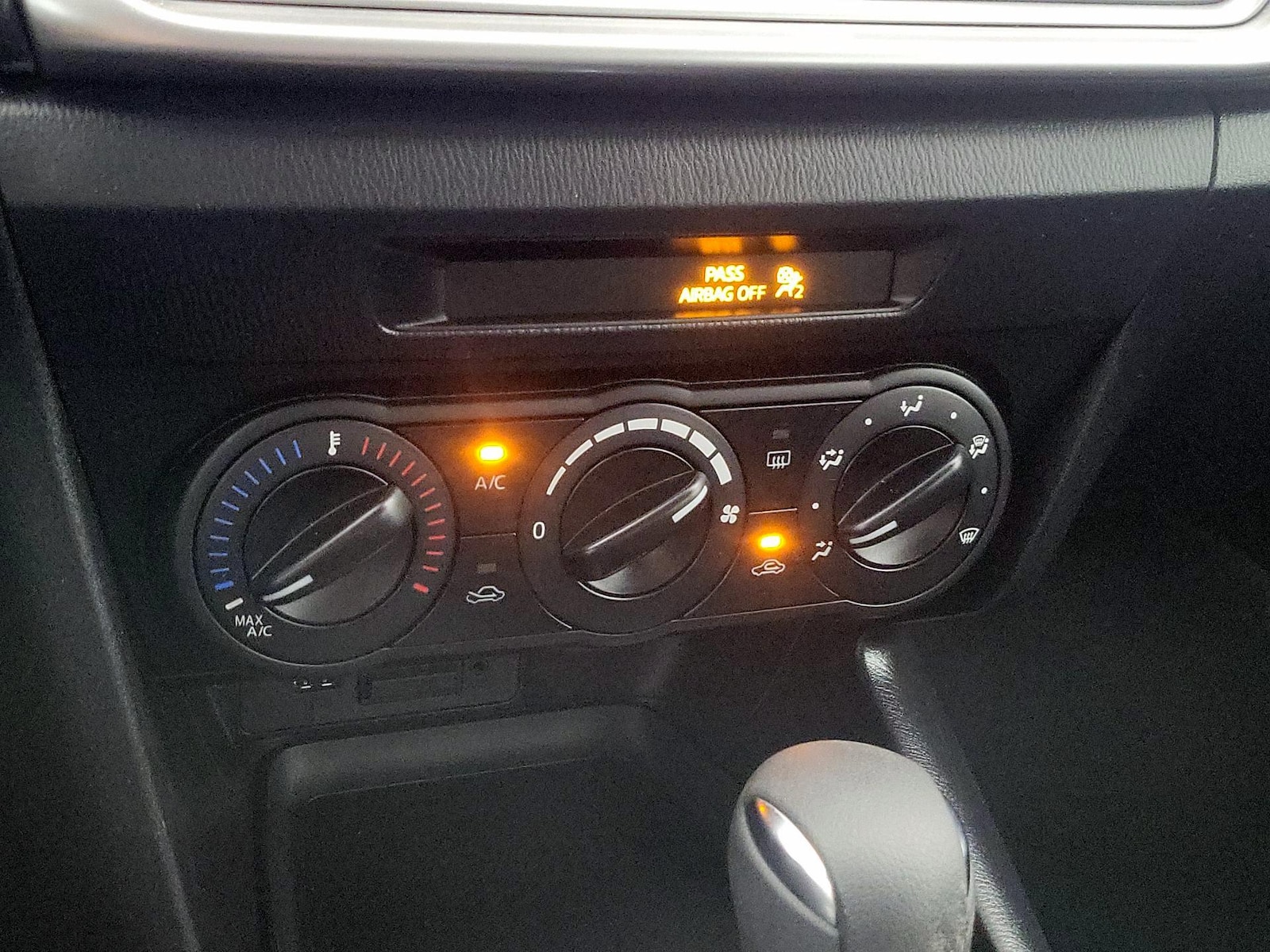 2017 Mazda Mazda3 Sport - Photo 17
