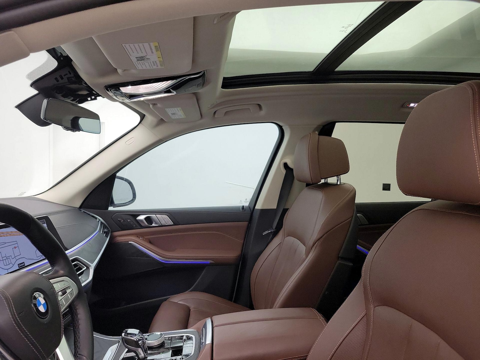 Panoramic Sunroof & Skylight(s)