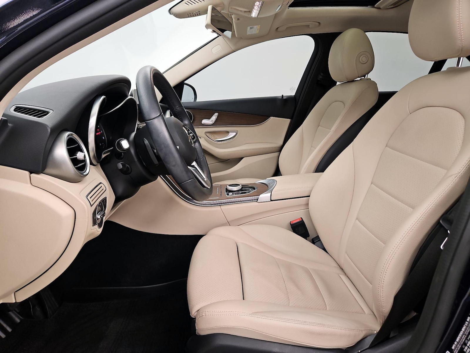Power Seat(s) & Side Airbags