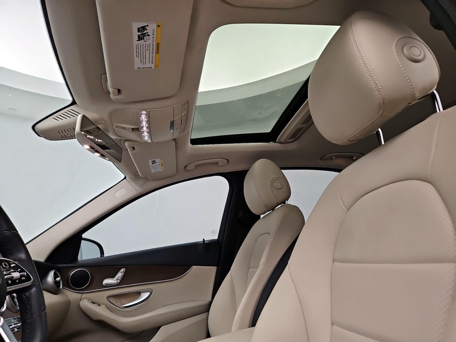 Sunroof(s) & Overhead Airbags