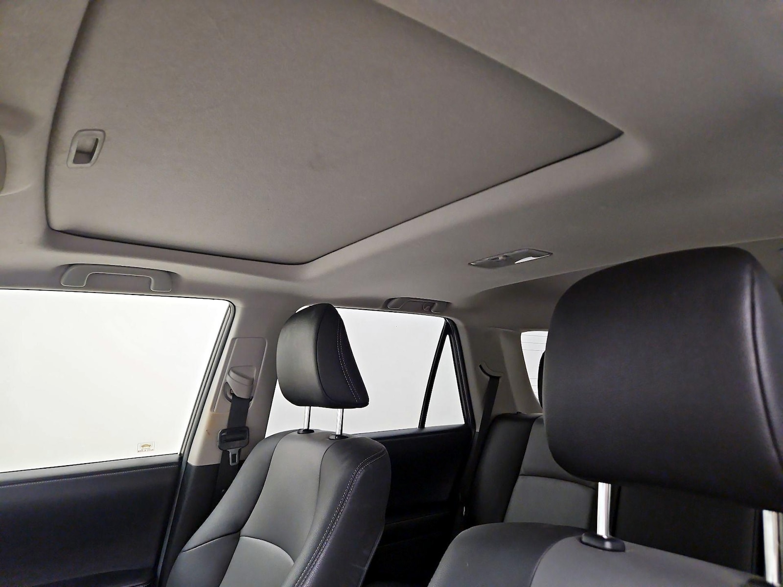 Sunroof(s) & Overhead Airbags