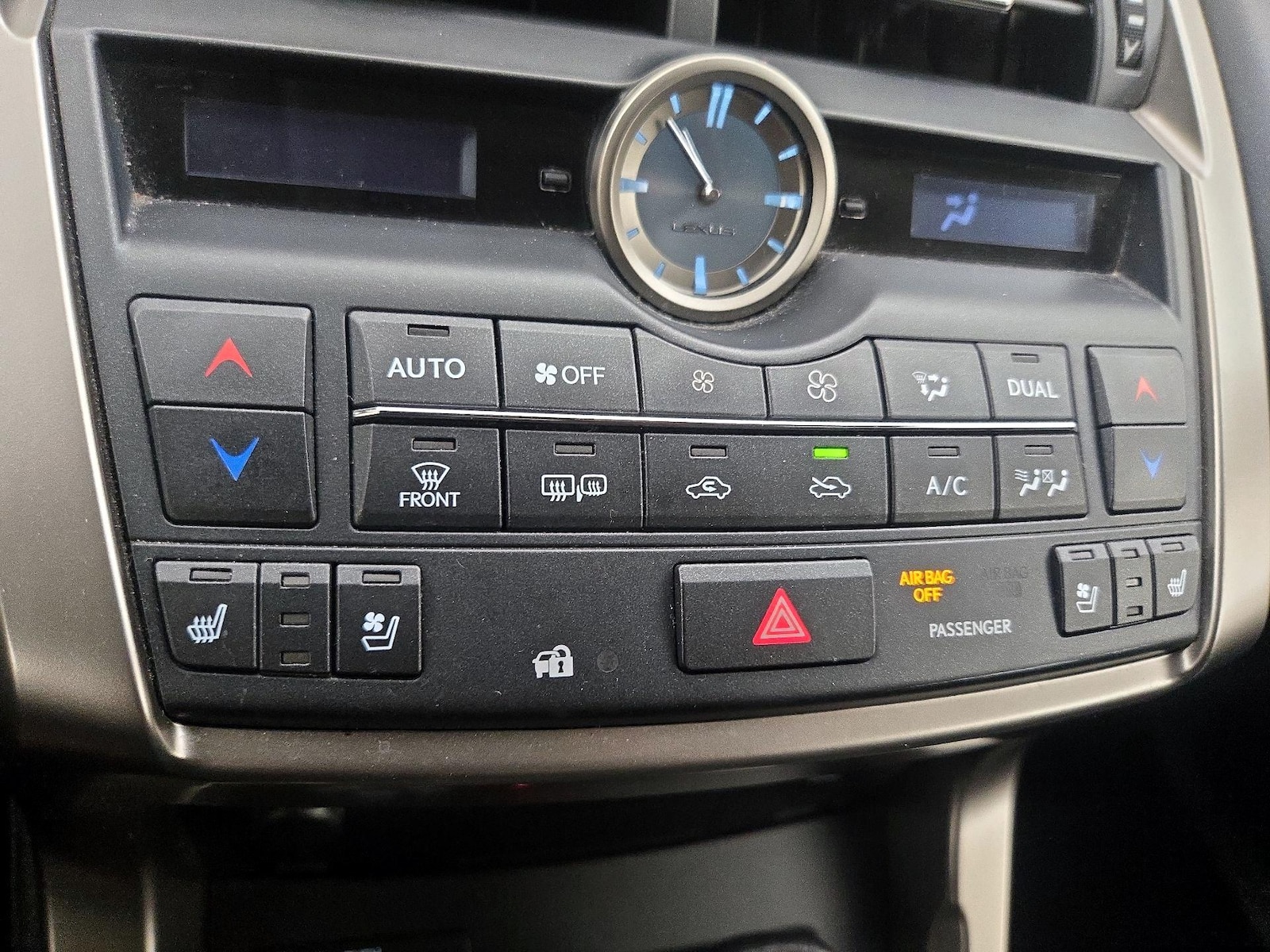 2017 Lexus NX 200t - Photo 17