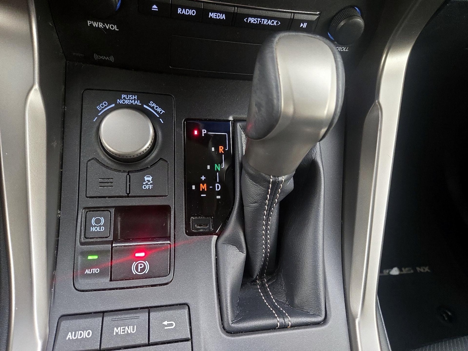2017 Lexus NX 200t - Photo 18