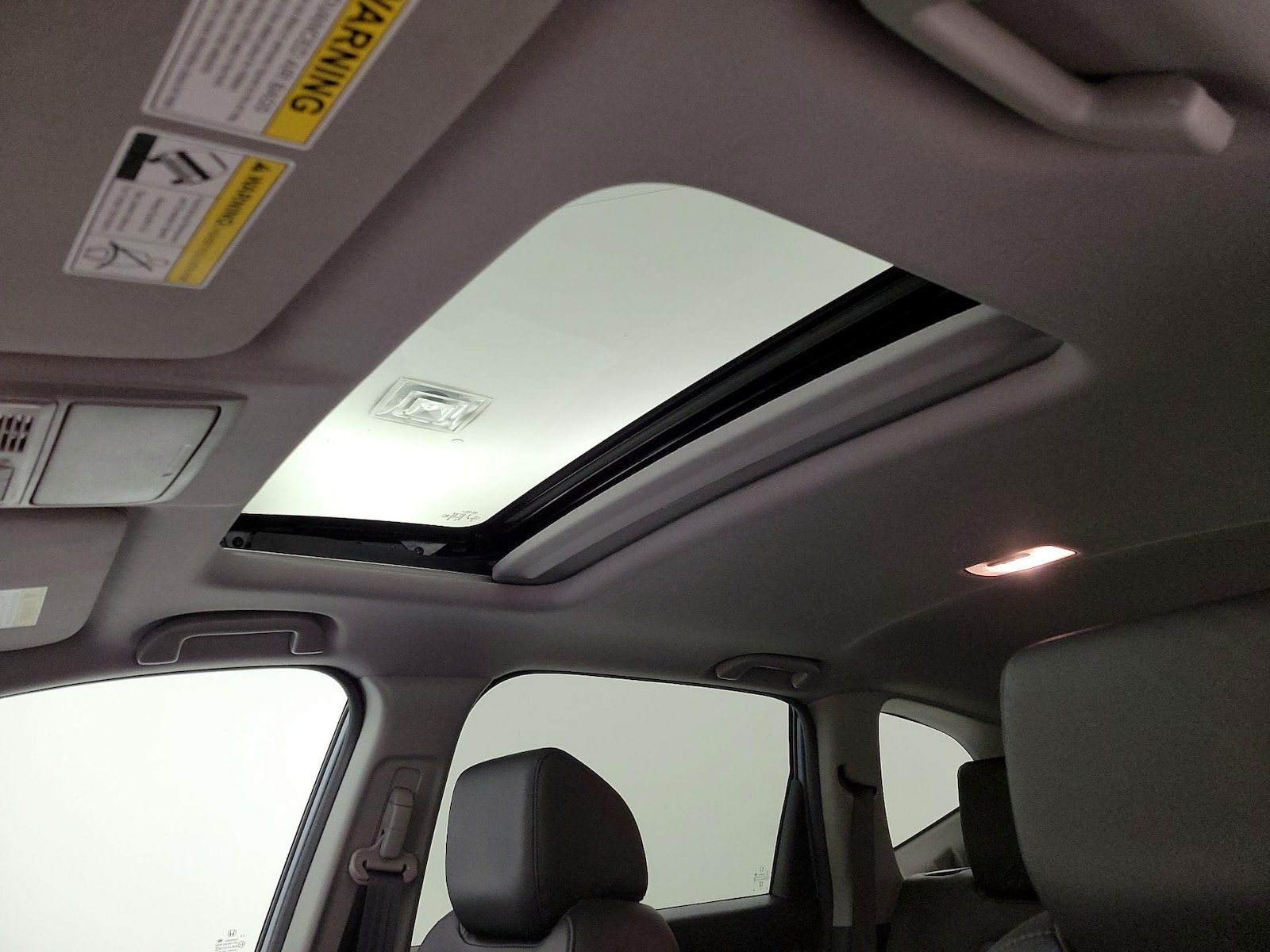 Sunroof(s) & Overhead Airbags