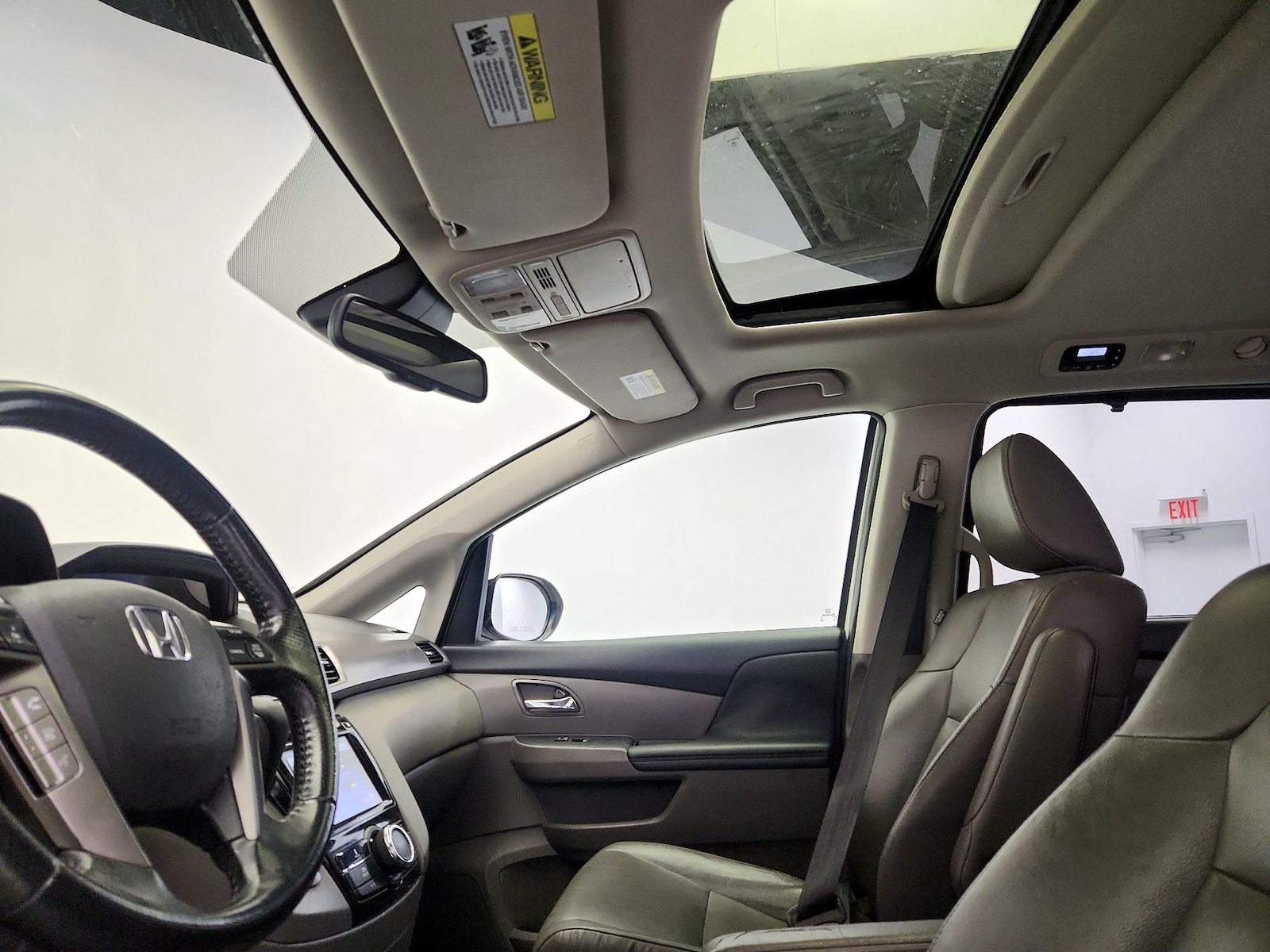 Sunroof(s) & Overhead Airbags