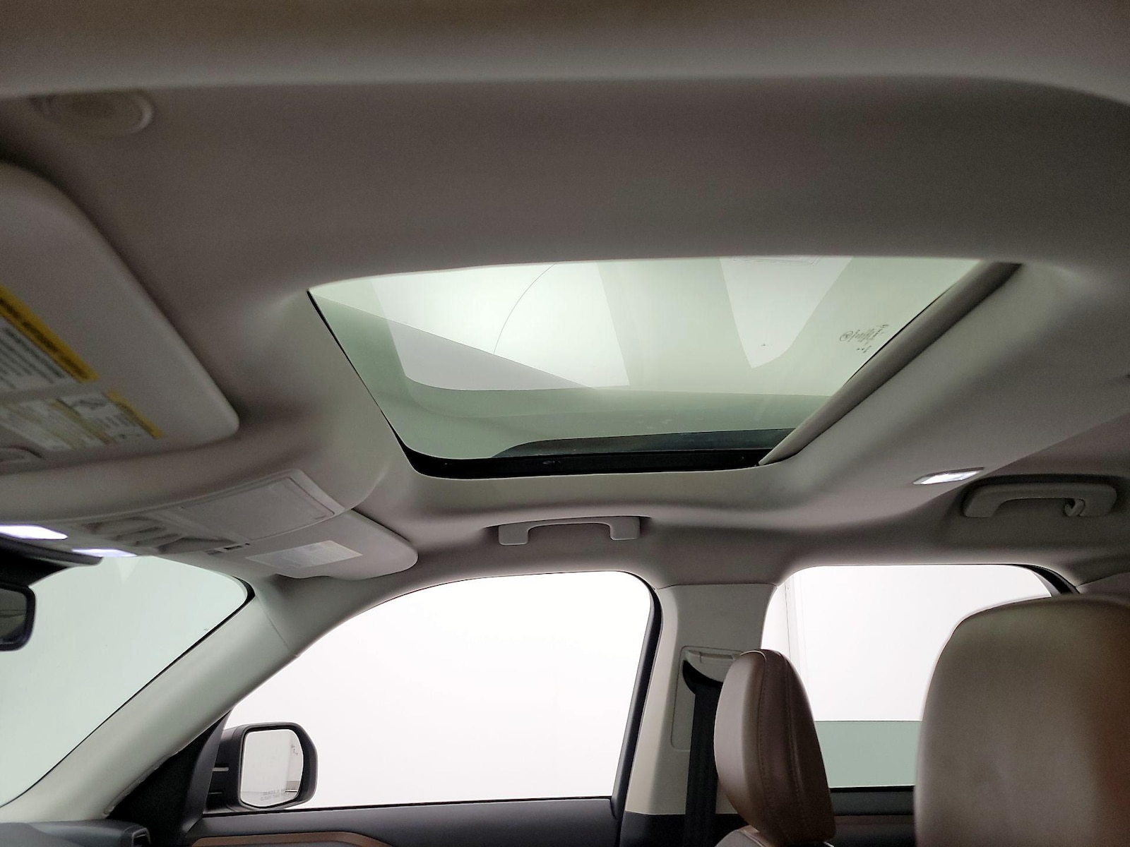 Sunroof(s) & Overhead Airbags
