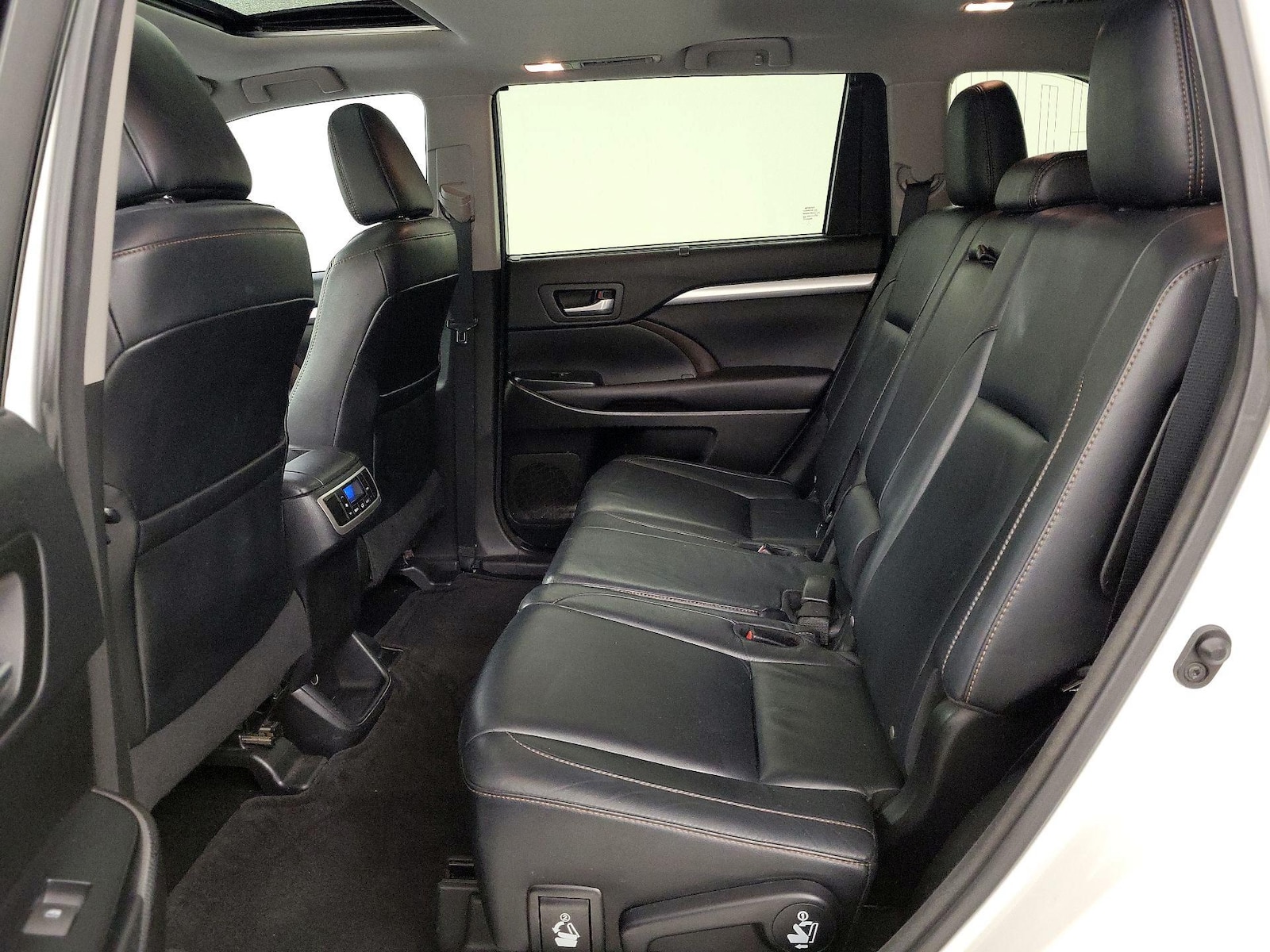 Rear Air Conditioning
