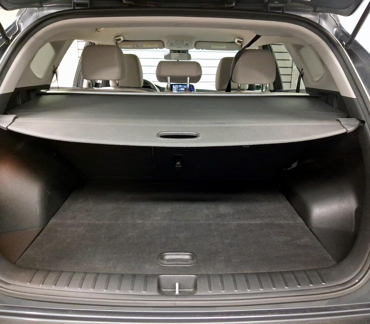 Trunk/Cargo (Seats Up)