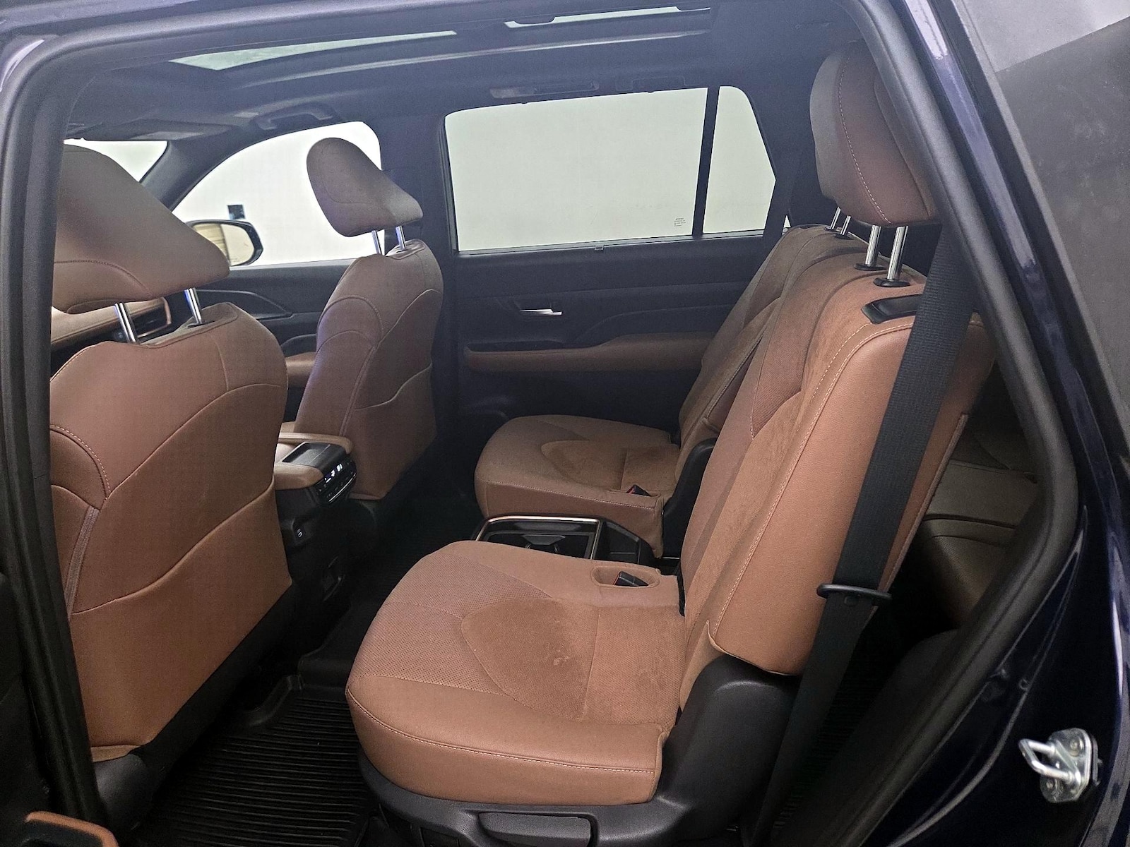 Rear Air Conditioning