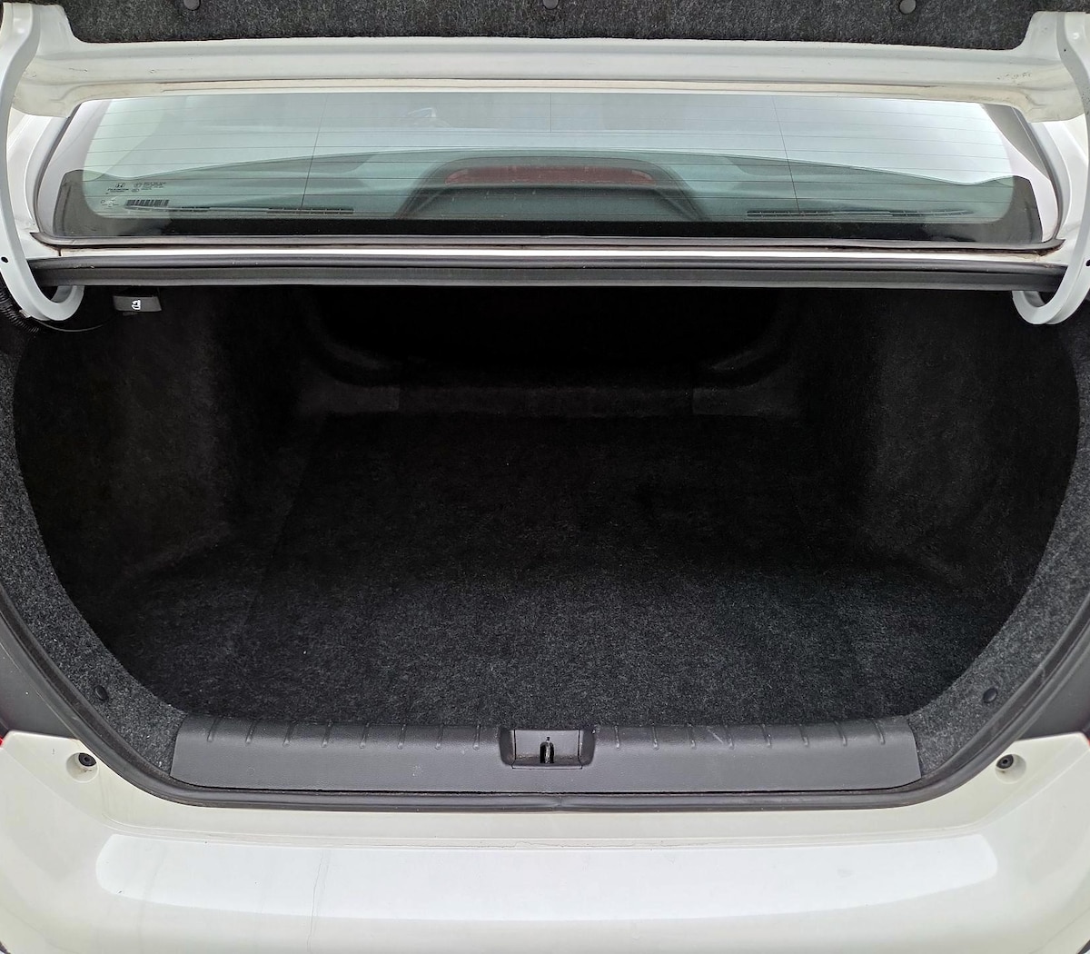 Trunk/Cargo (Seats Up)