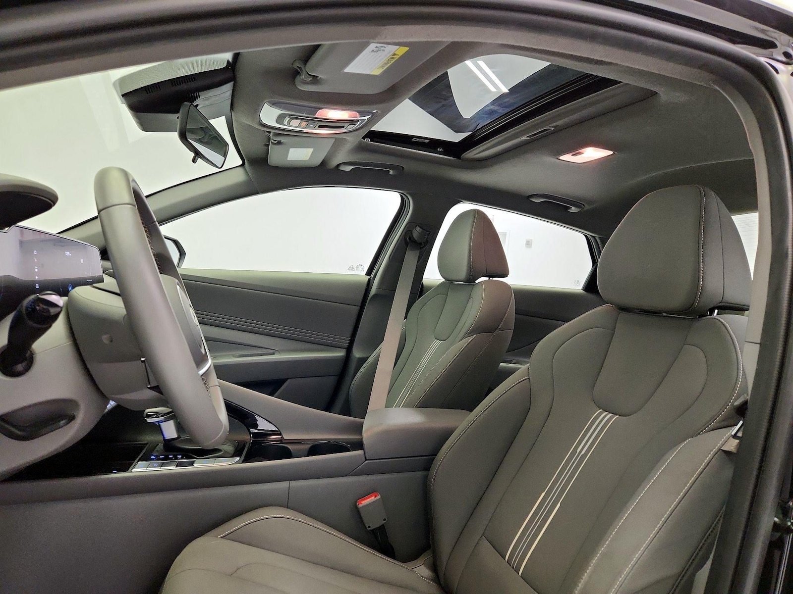Sunroof(s) & Overhead Airbags