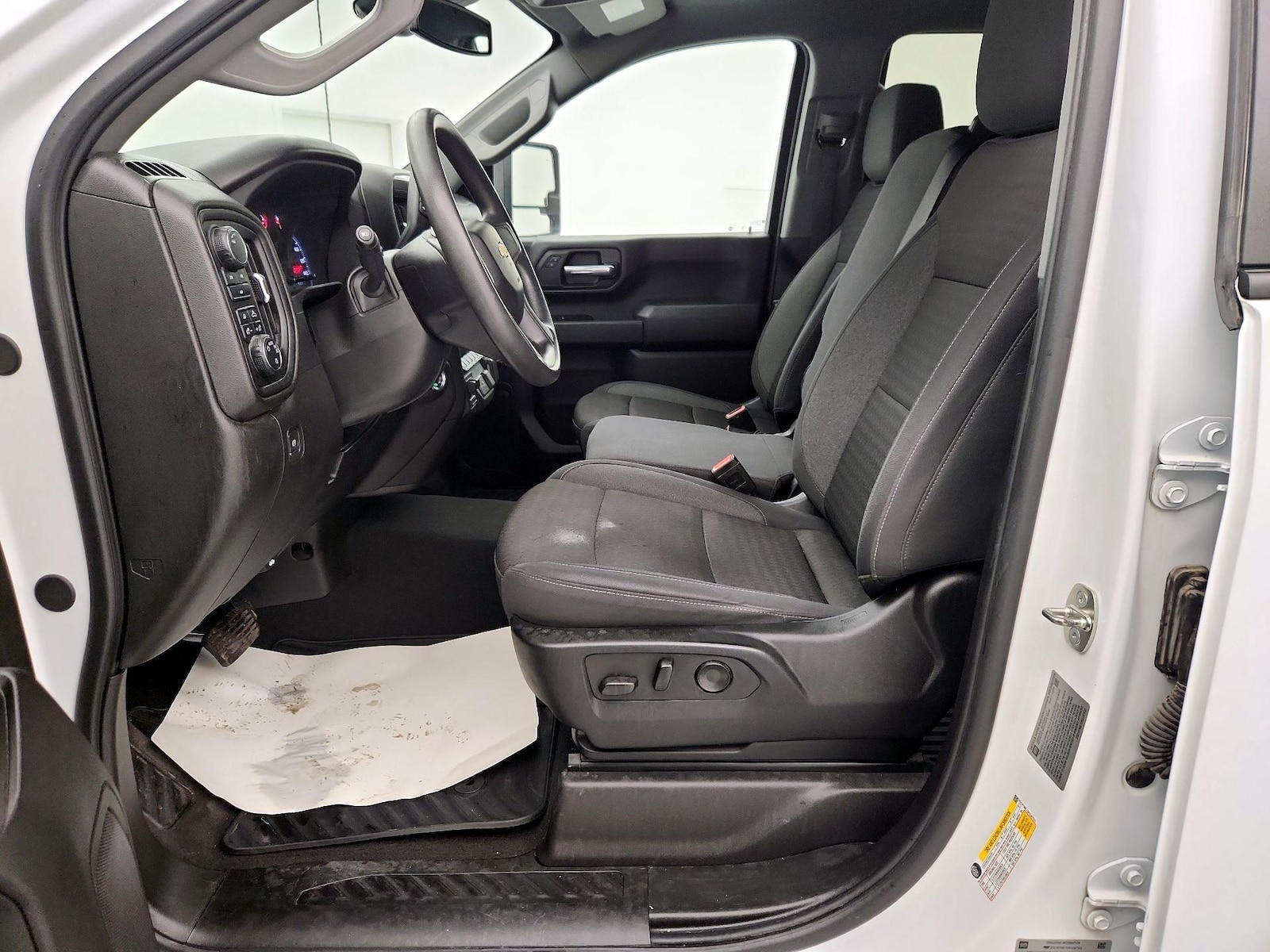 Power Seat(s) & Side Airbags