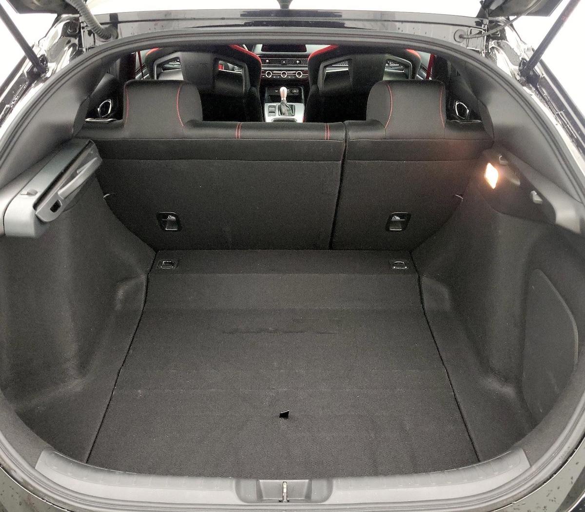 Trunk/Cargo (Seats Up)