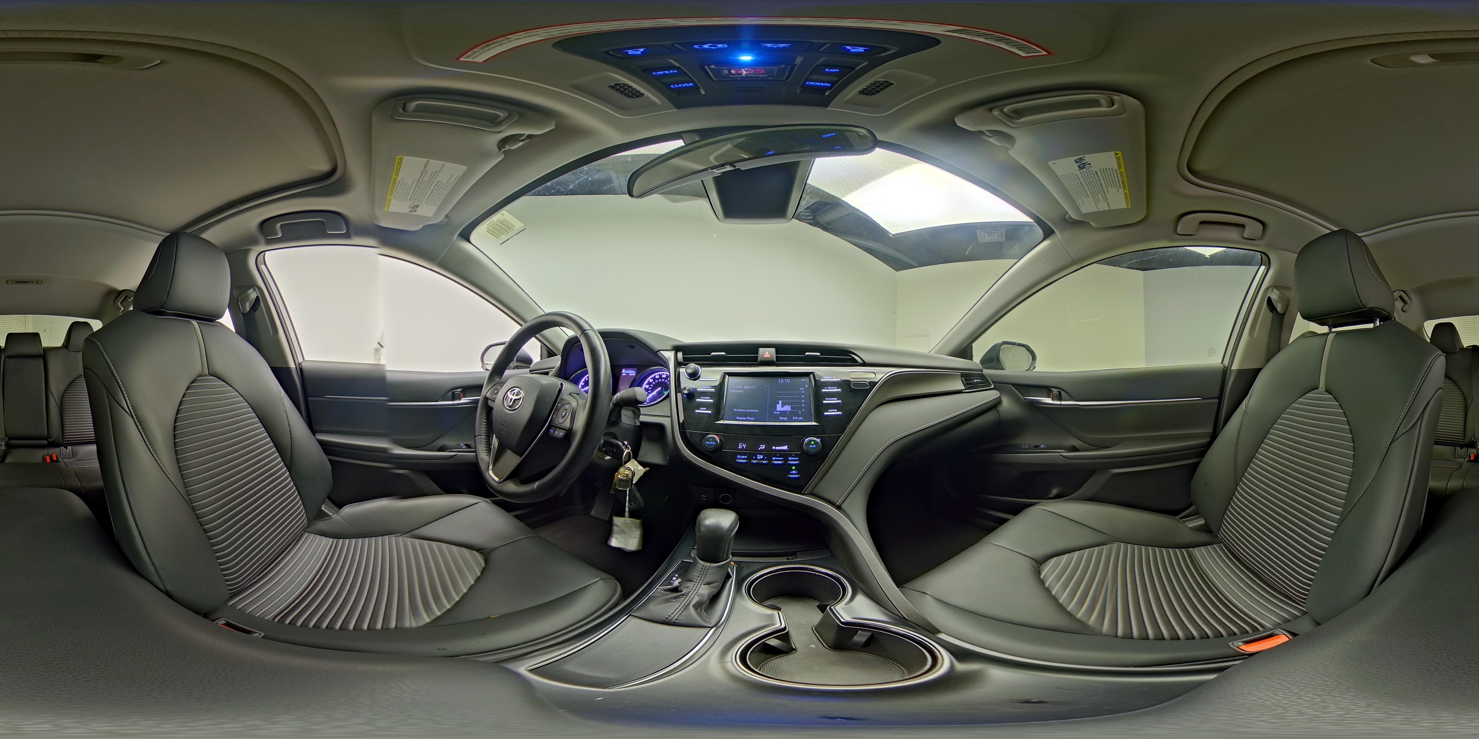 2019 Toyota Camry SE - Photo 25