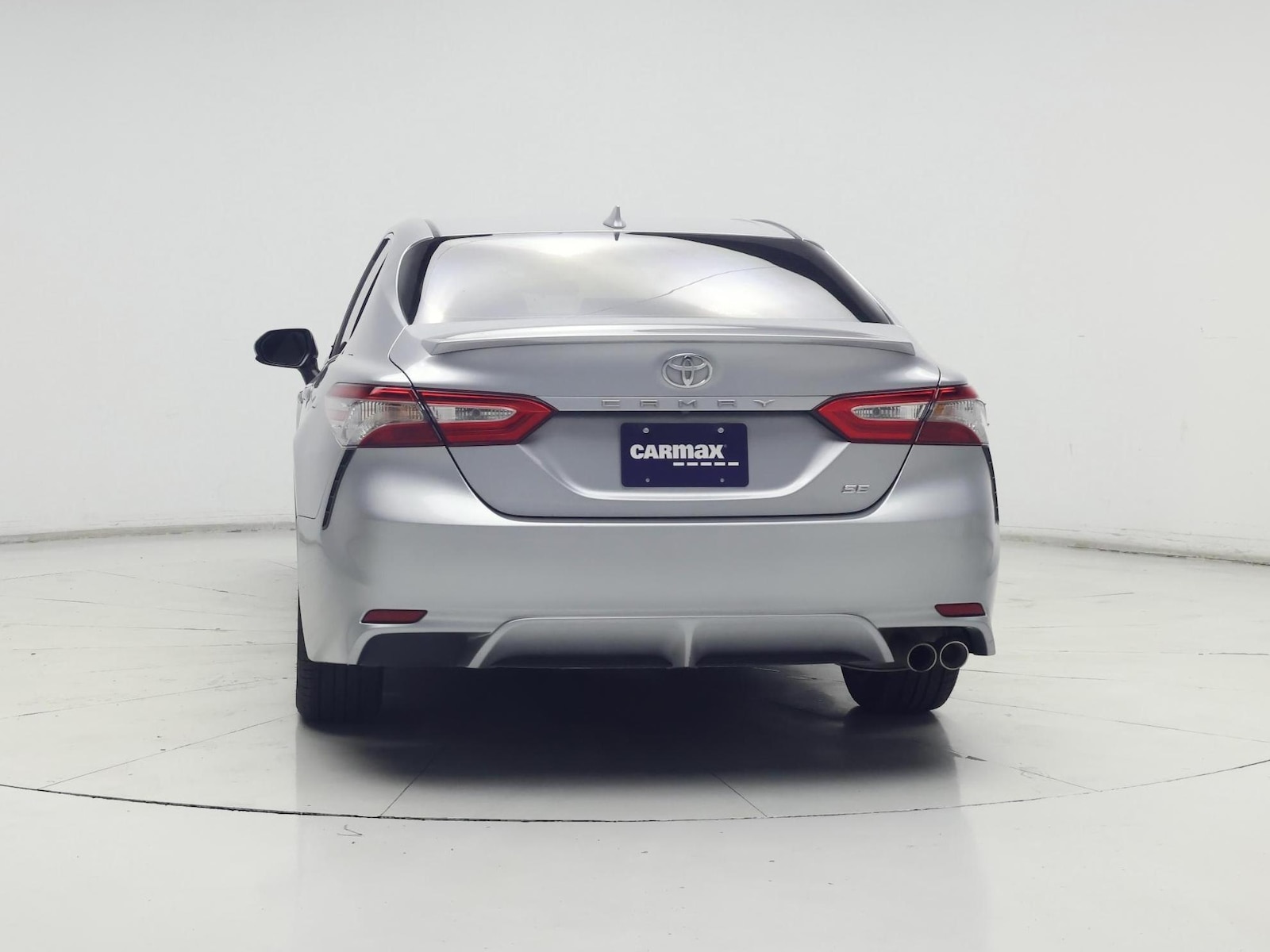 2019 Toyota Camry SE - Photo 7