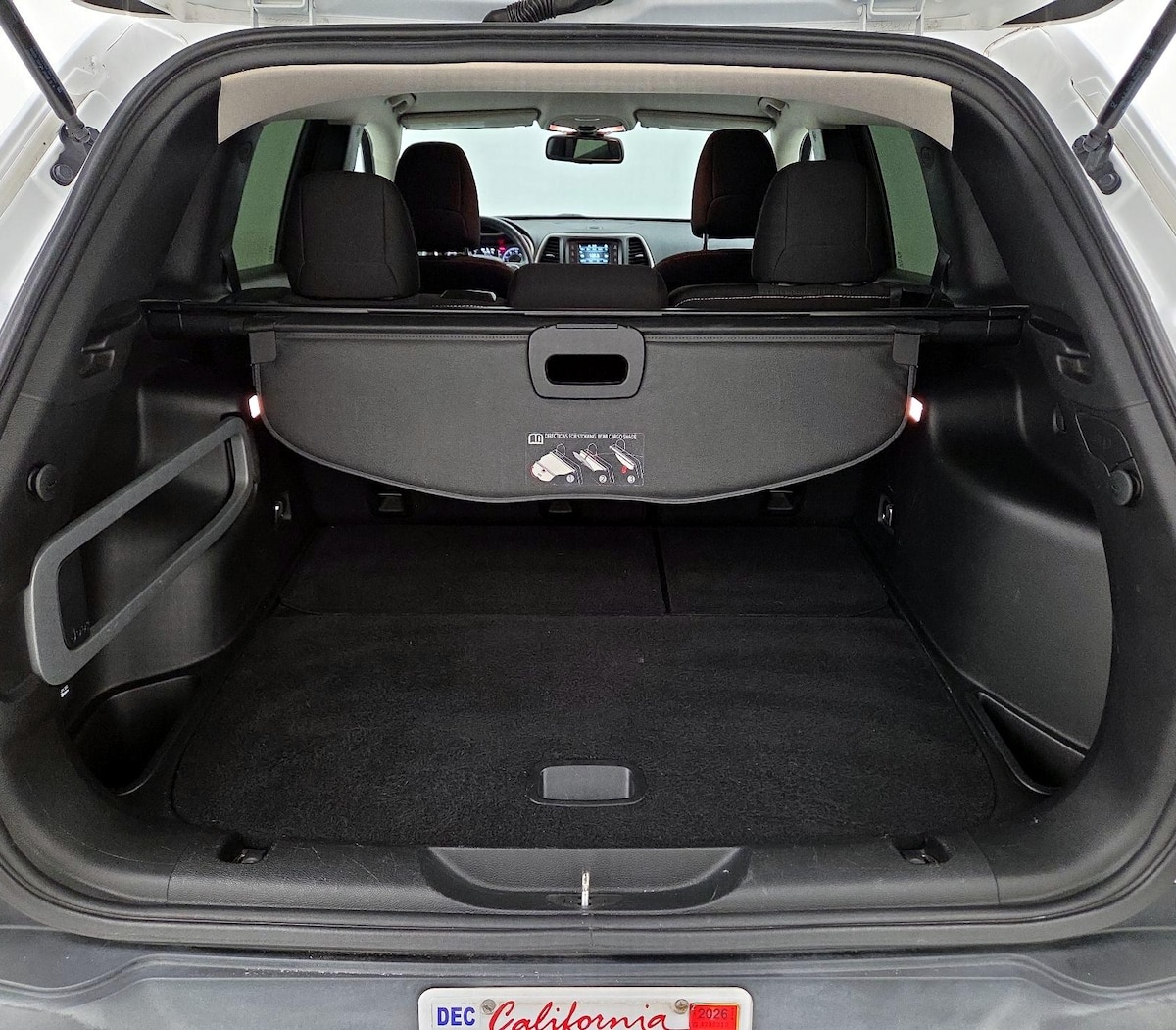 Trunk/Cargo (Seats Up)