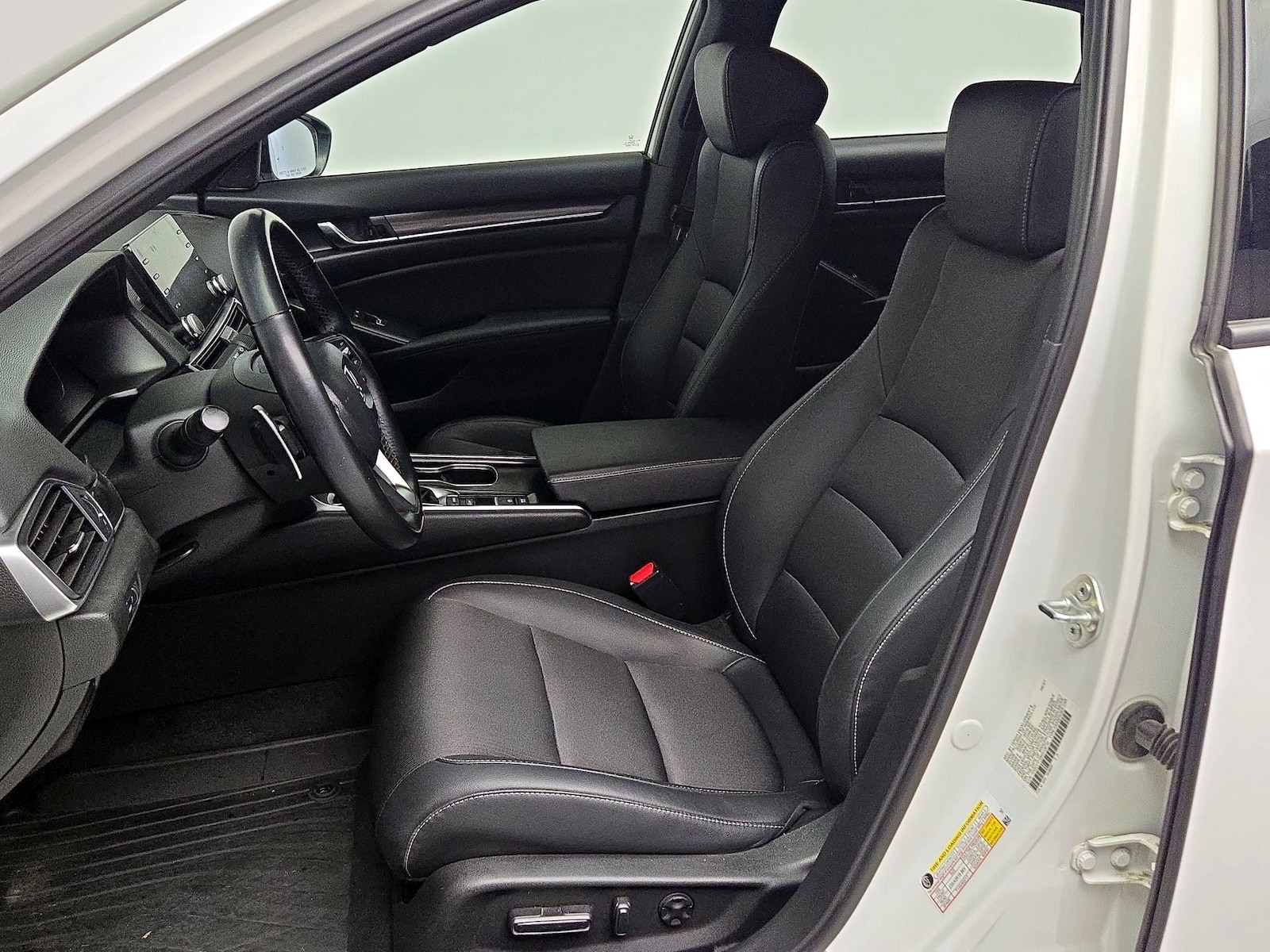 Power Seat(s) & Side Airbags