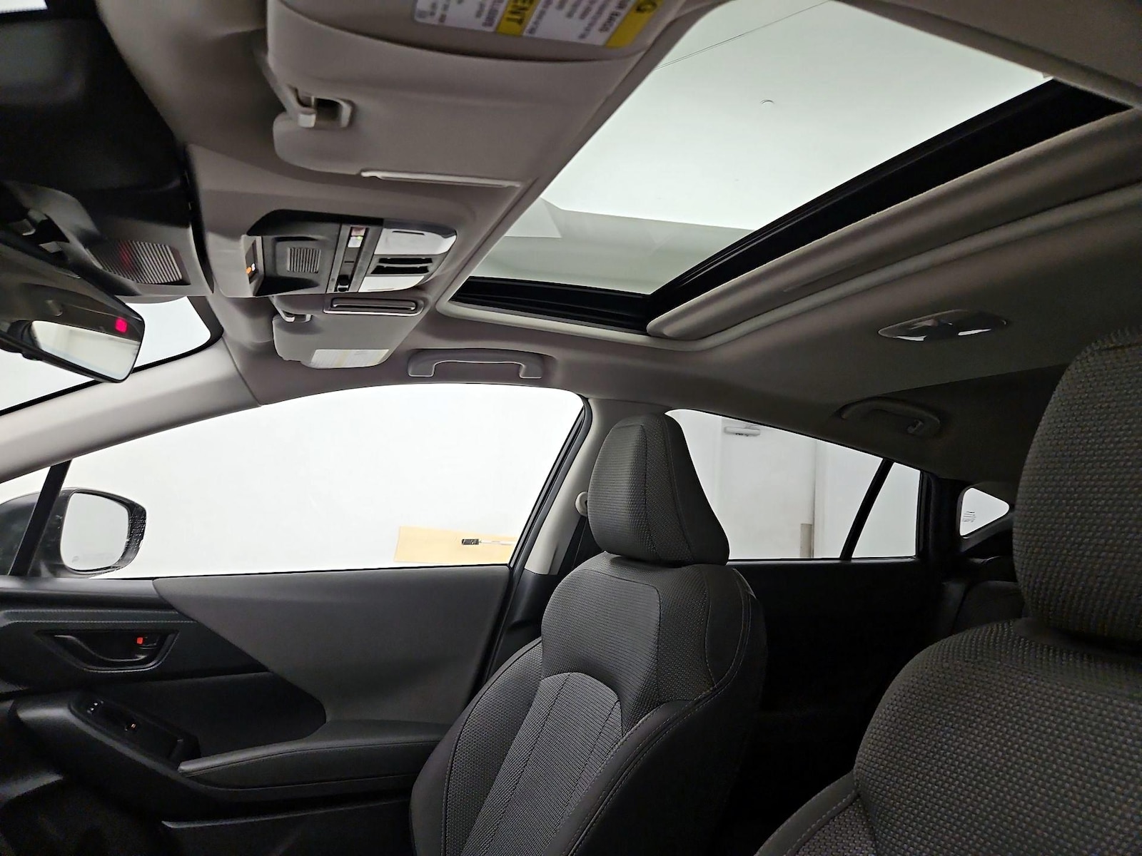 Sunroof(s) & Overhead Airbags